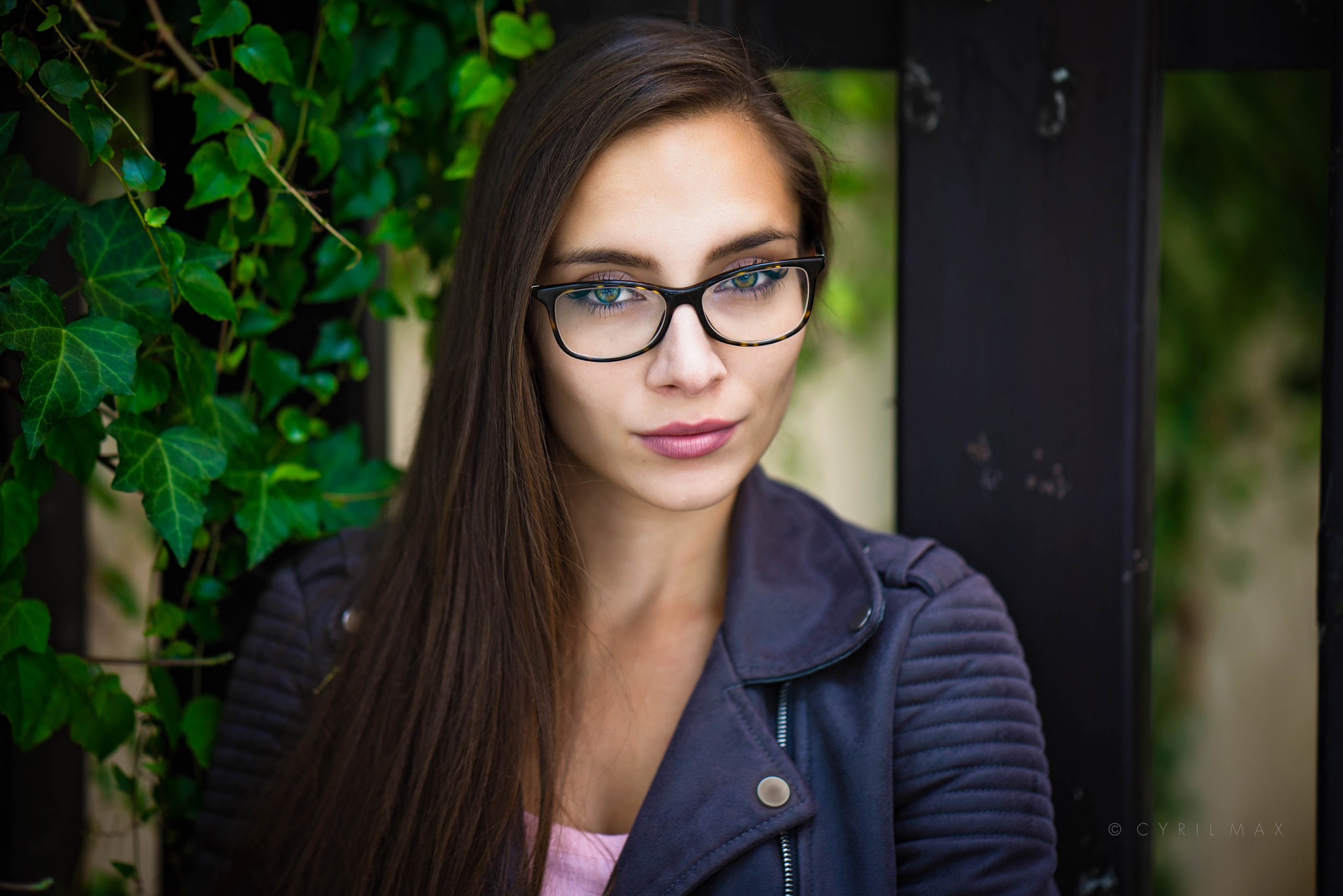 Woman with long brown hair wearing glasses HD Wallpaper