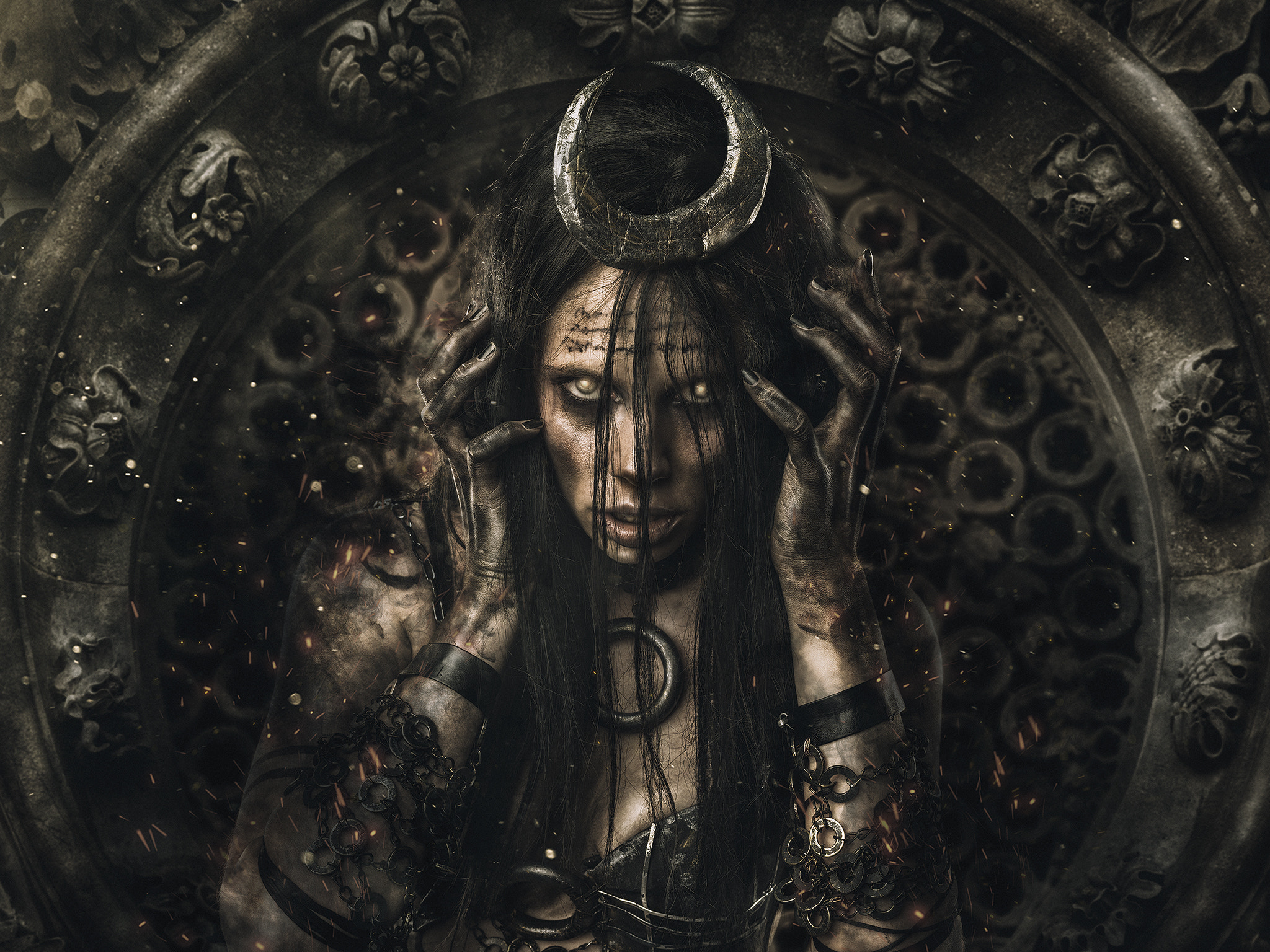 Dark fantasy portrait of a woman with a crescent moon headdress HD Wallpaper