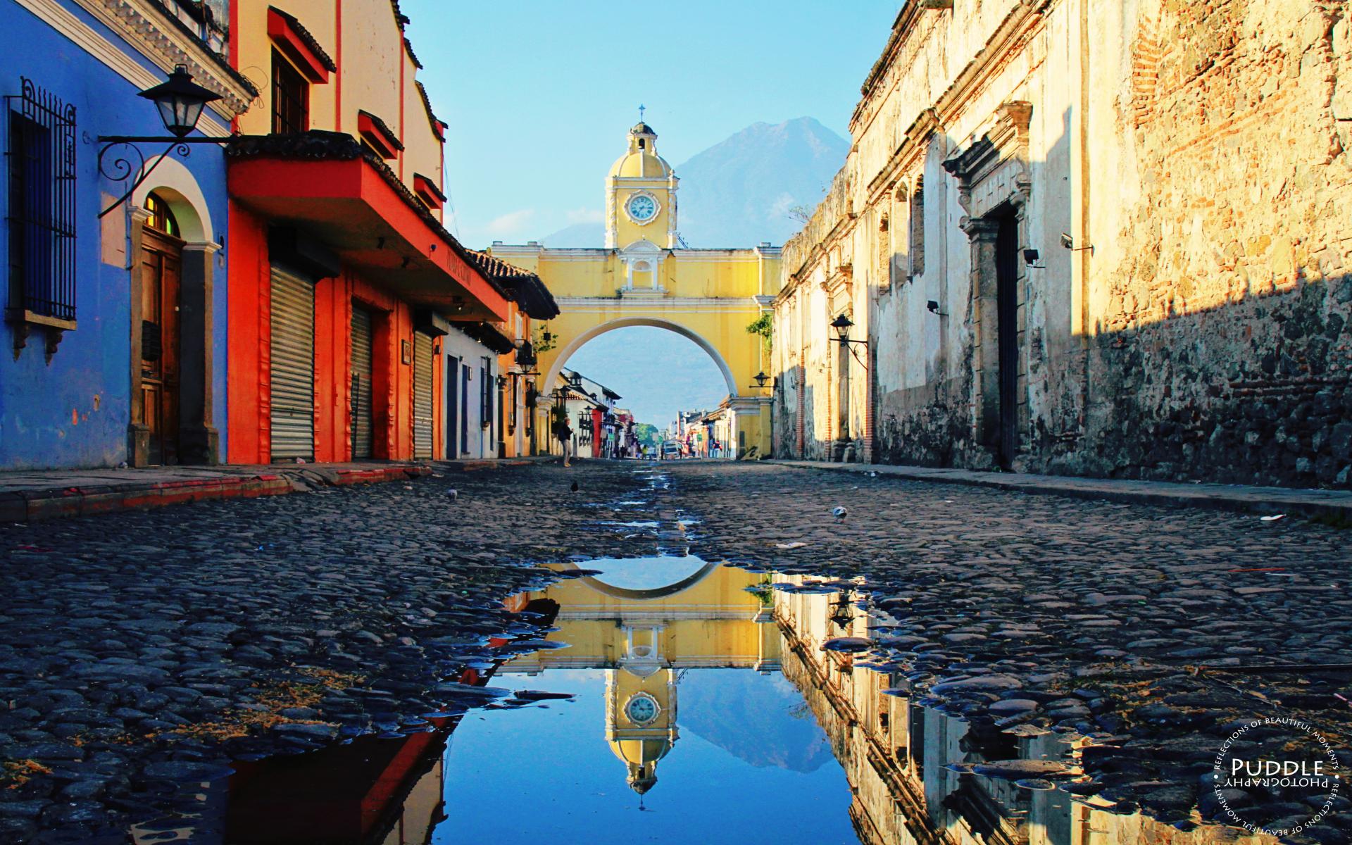 Antigua Guatemala Arch with Volcano Reflection HD Wallpaper