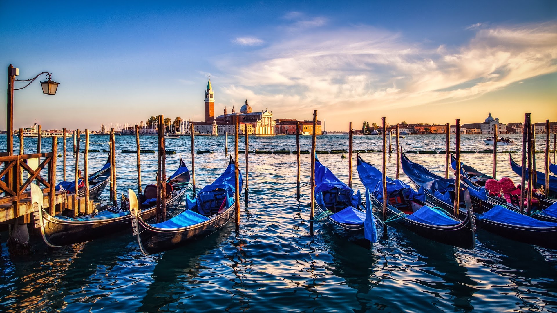 Gondolas in Venice at Sunset HD Wallpaper