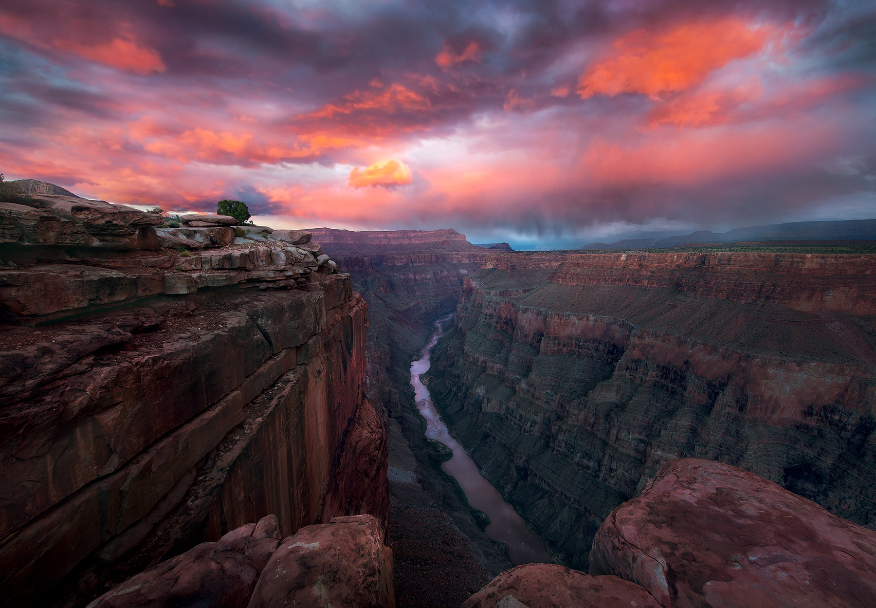 Grand Canyon at sunset with colorful clouds and river HD Wallpaper