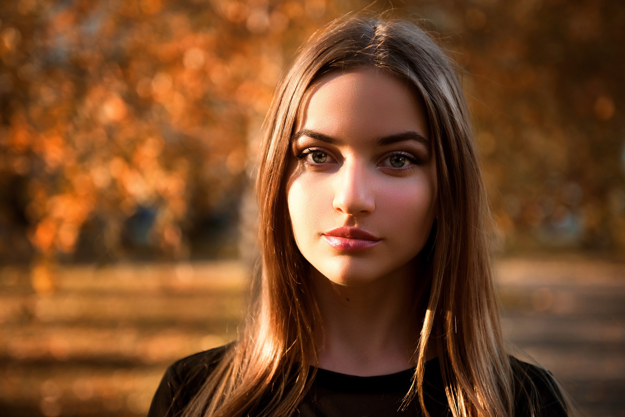 Portrait of a young woman with blonde hair HD Wallpaper