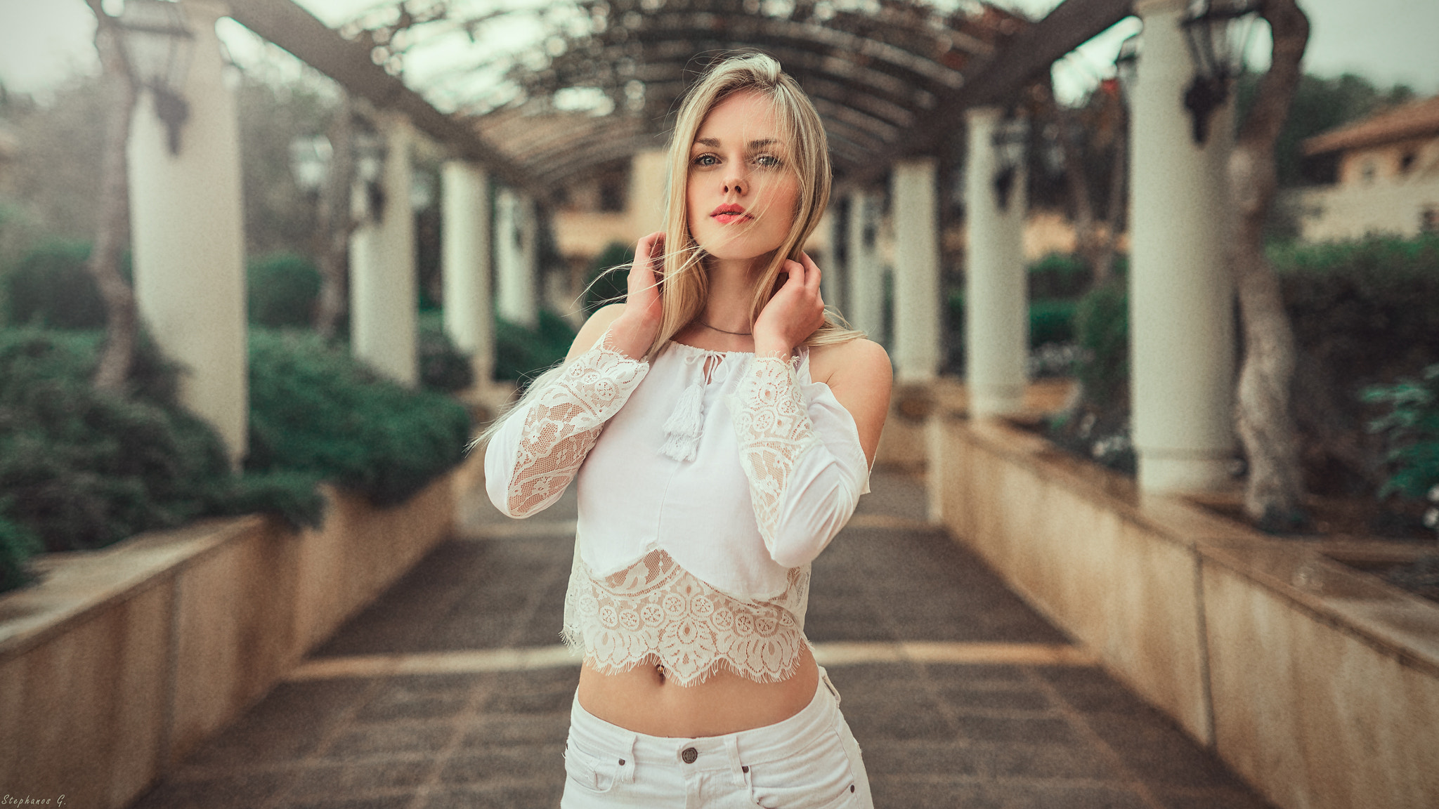 Woman with blonde hair in white clothing HD Wallpaper