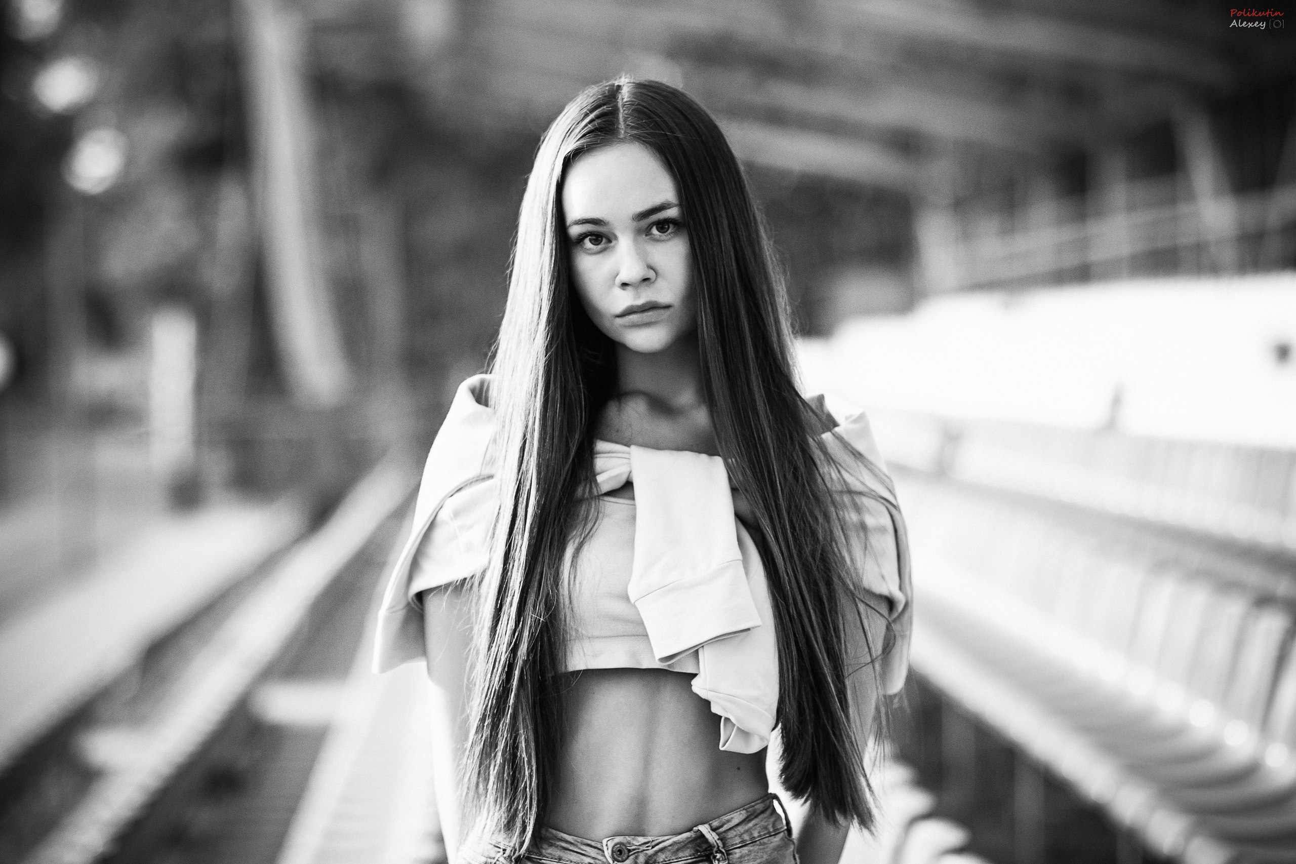 Woman with long hair in jean shorts HD Wallpaper