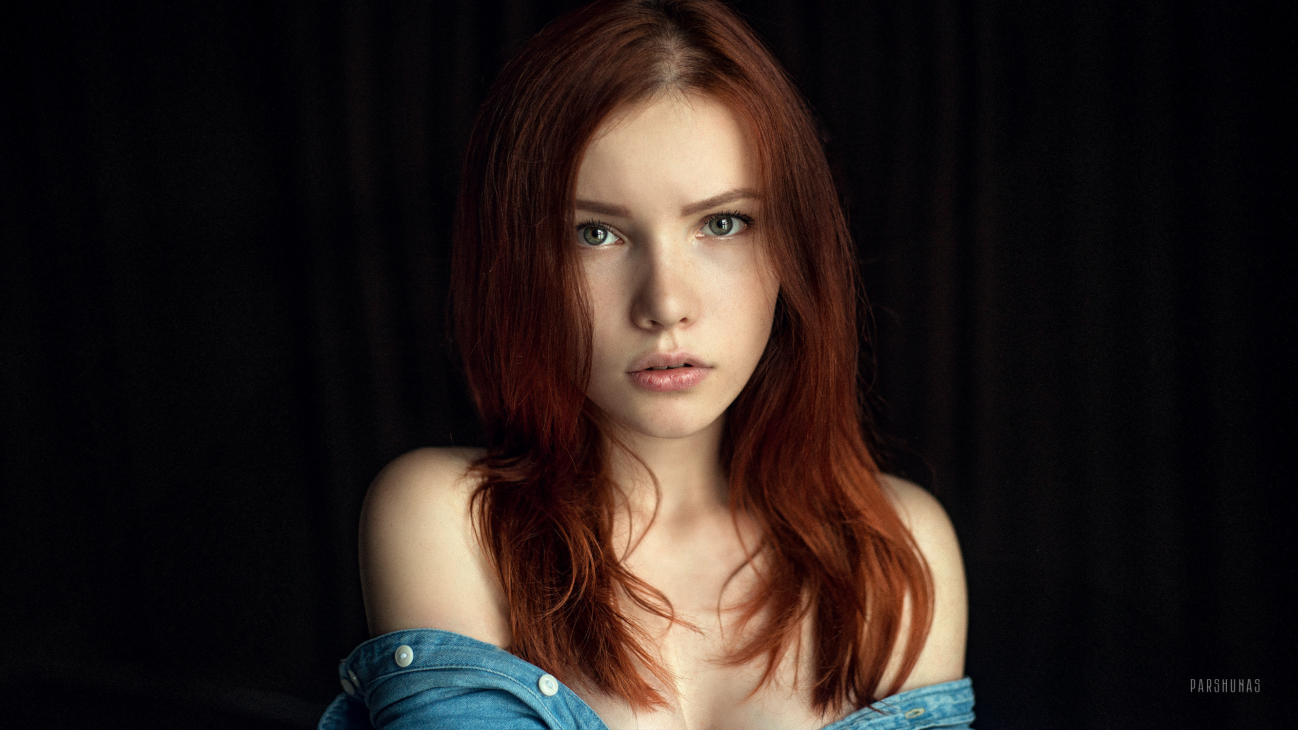 Portrait of a young redhead woman HD Wallpaper