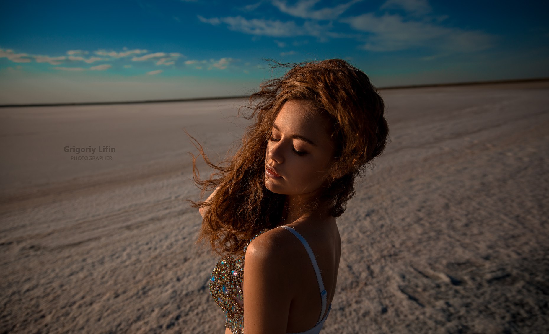 sand, portrait, Grigoriy Lifin, women outdoors, tanned, closed eyes, women, Alina Zaslavskaya HD Wallpaper