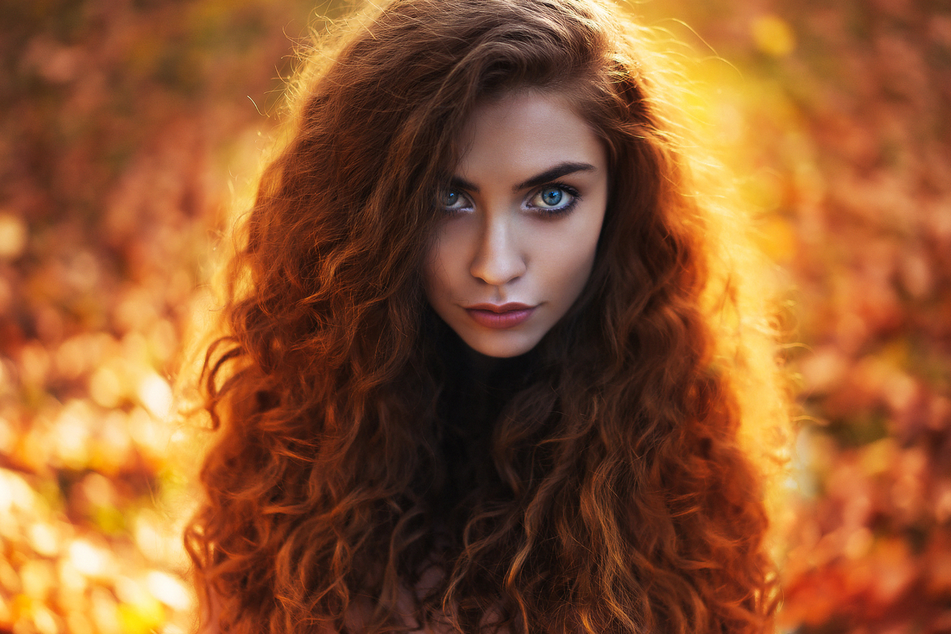 Portrait of a woman with wavy red hair and blue eyes HD Wallpaper