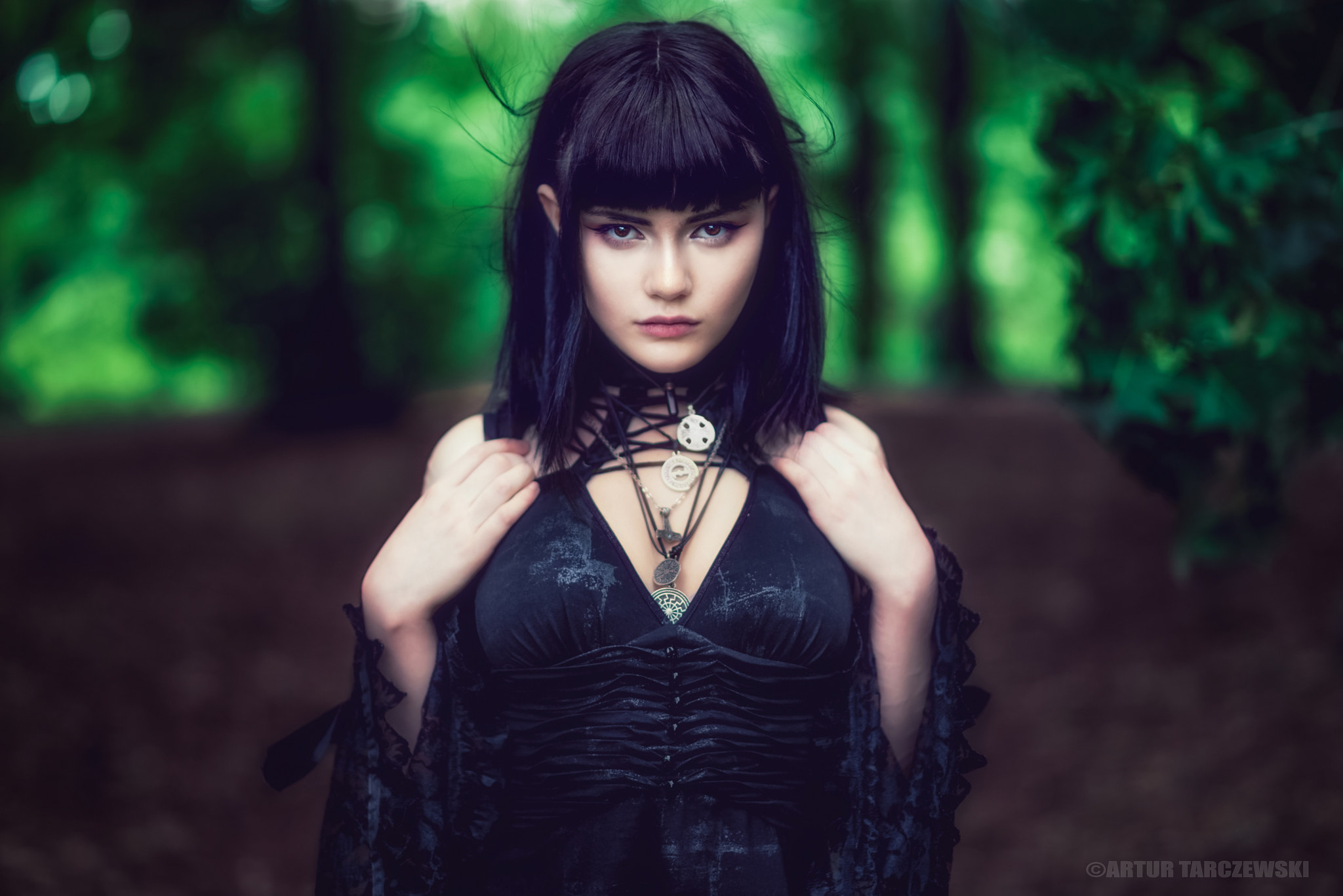 Fantasy girl with dark hair and necklaces HD Wallpaper