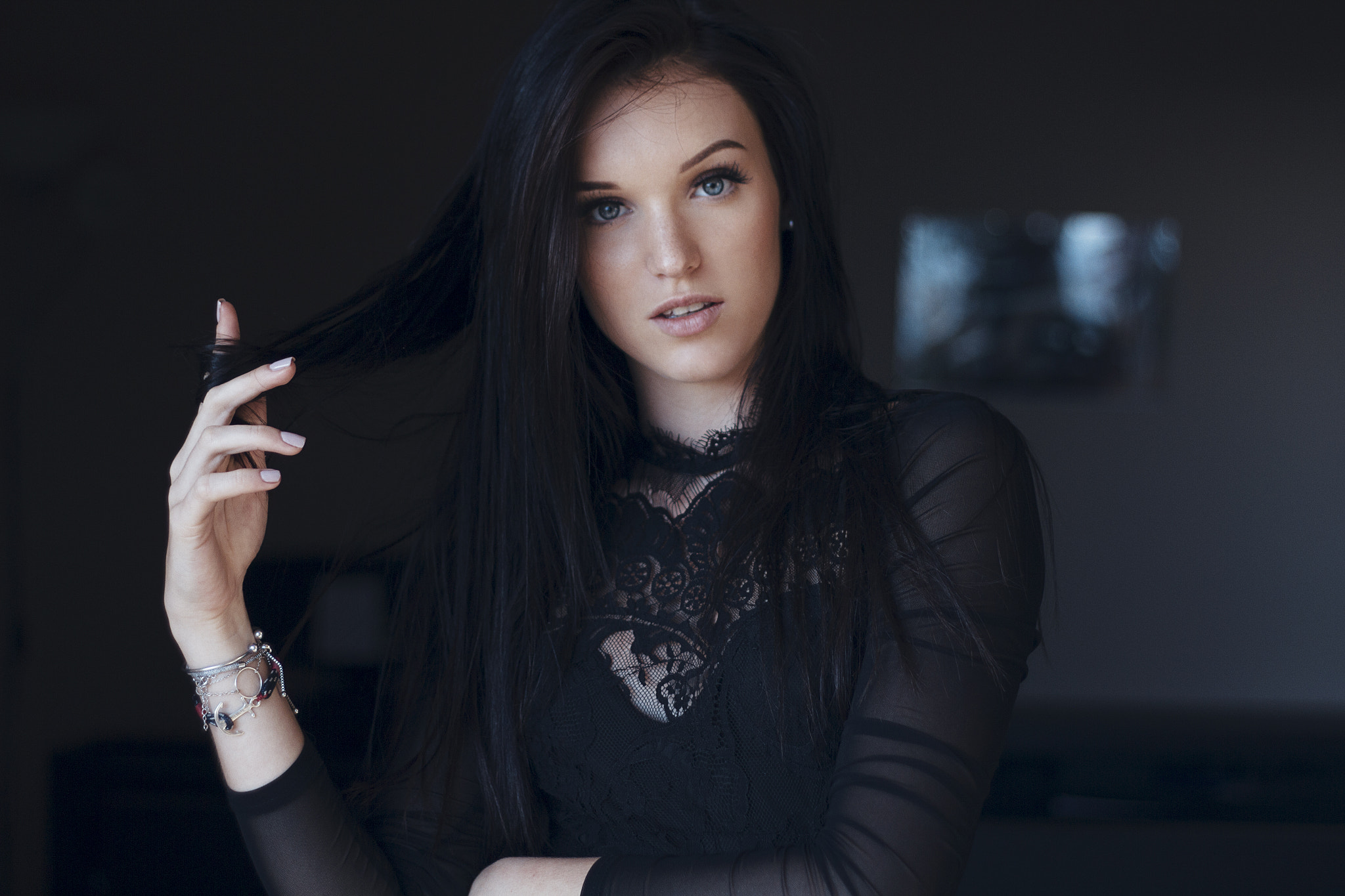 Woman with long dark hair HD Wallpaper