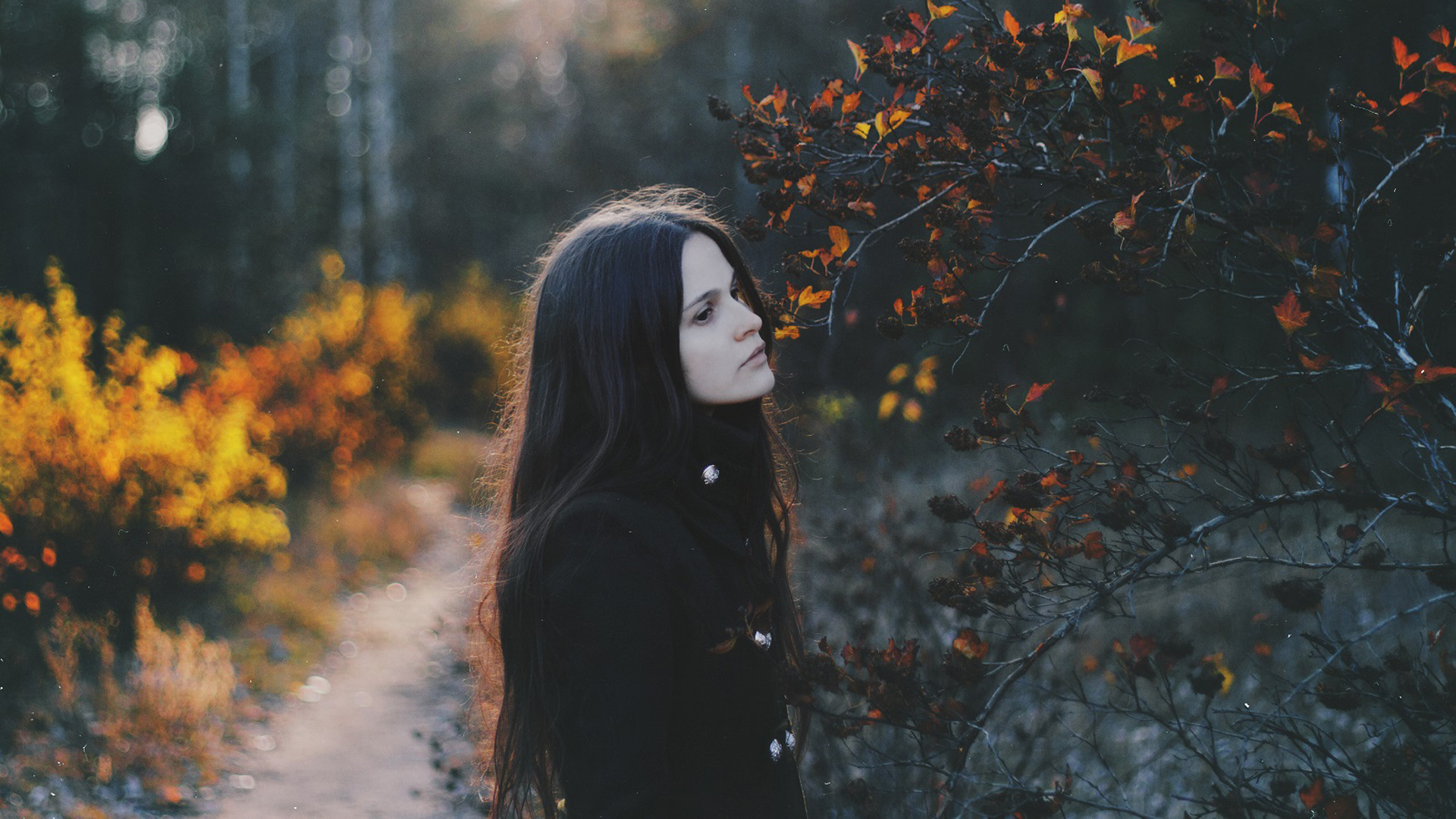 Natalia Drepina in a black coat outdoors in fall HD Wallpaper