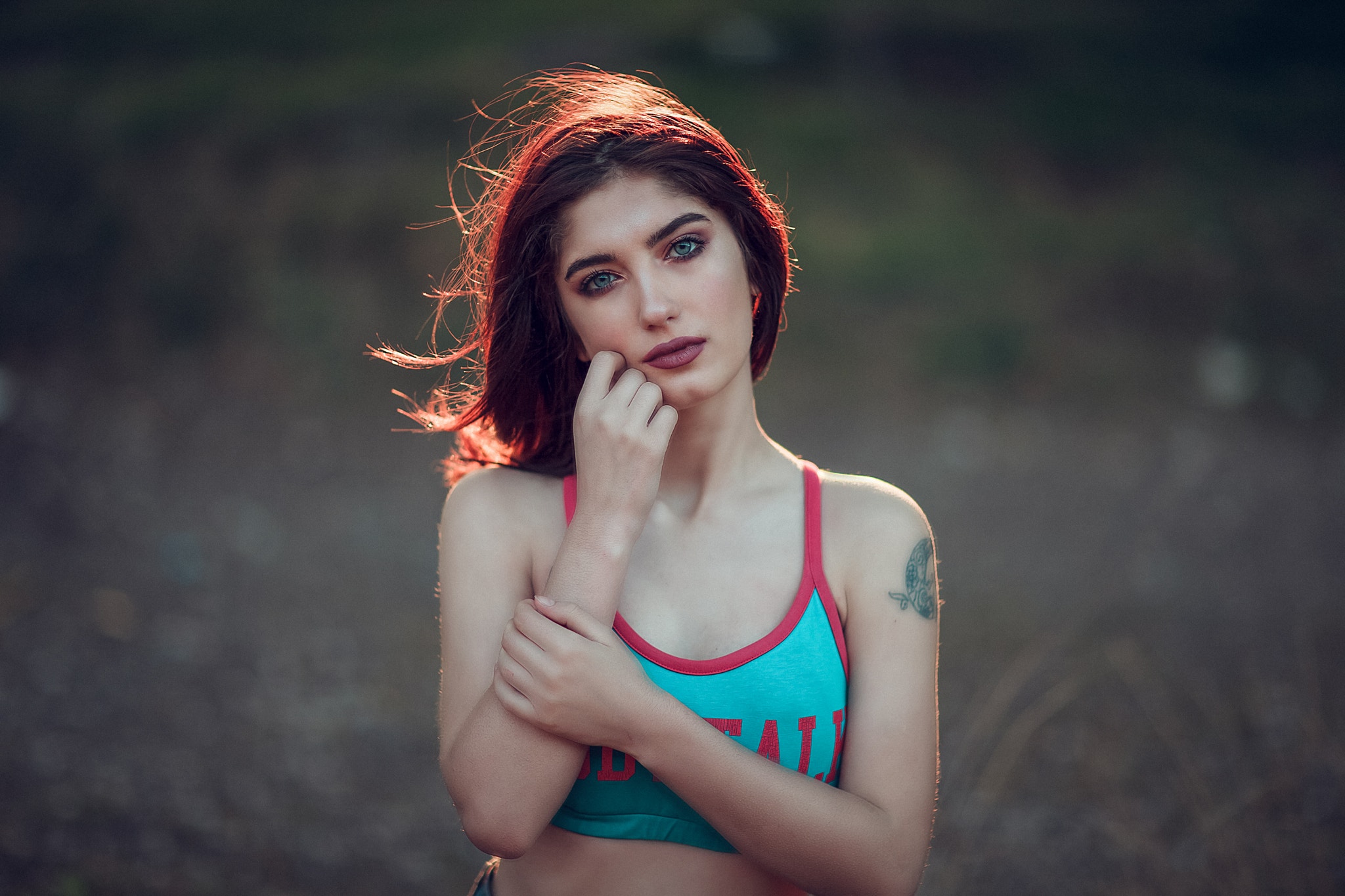 Woman with tattoo outdoors HD Wallpaper