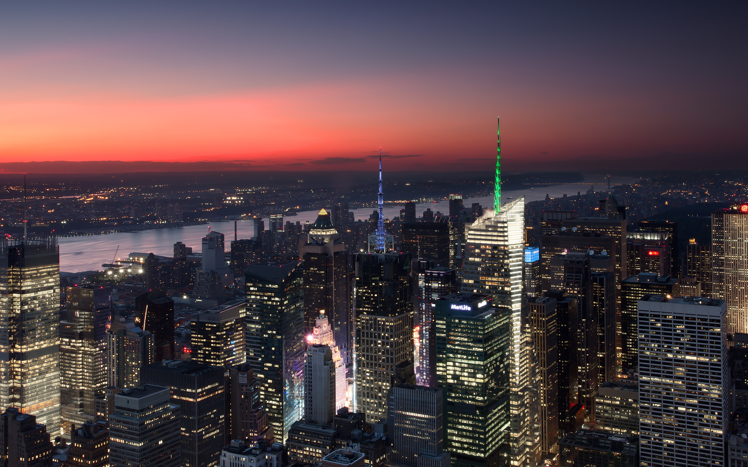 New York City skyline at dusk with Hudson River HD Wallpaper
