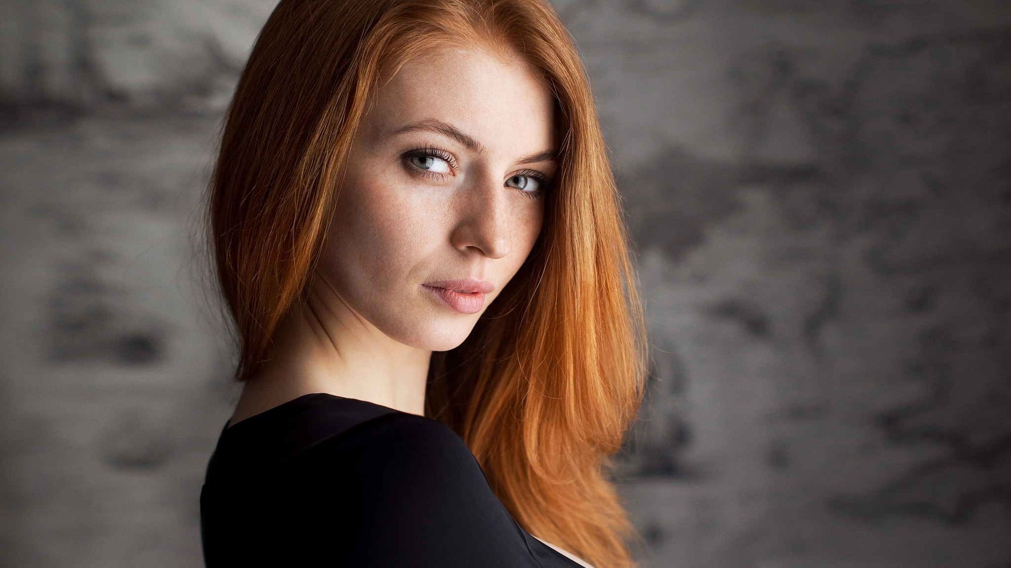 Portrait of a young redhead woman with freckles HD Wallpaper