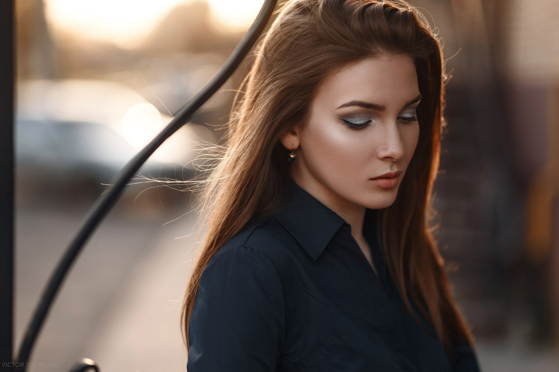 Woman with brown hair and makeup HD Wallpaper