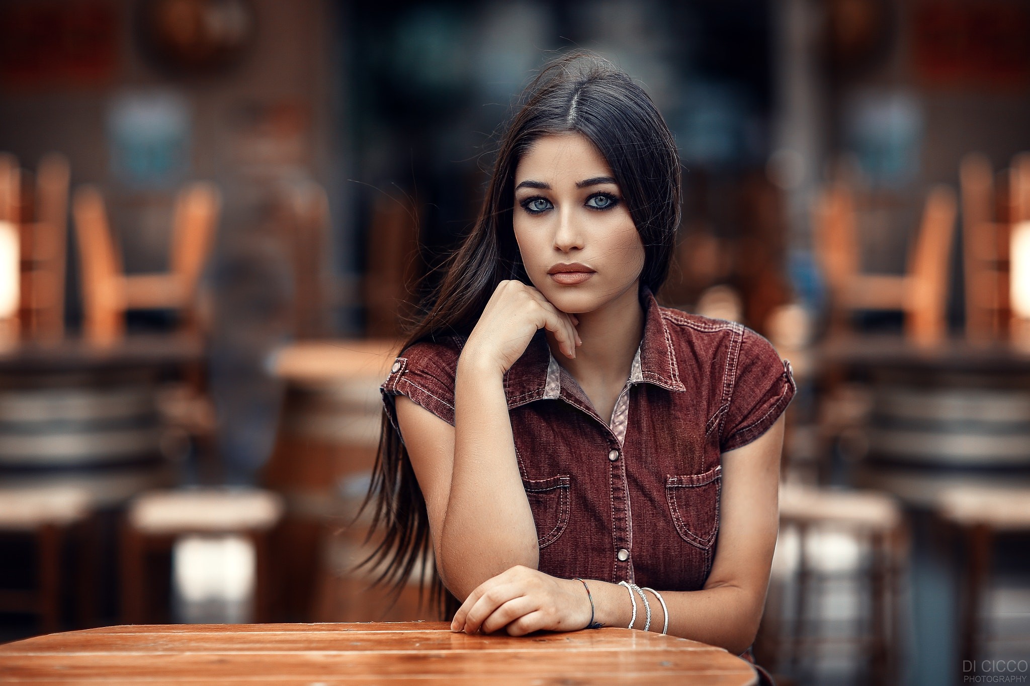 Woman with blue eyes and dark hair HD Wallpaper