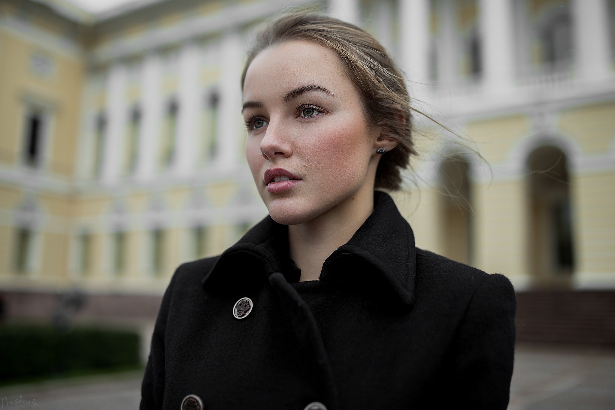 Ivan Proskurin, Public, black coat, Julia Tavrina, 500px, face, open mouth, depth of field, women, looking into the distance, women outdoors, looking away, coats, portrait HD Wallpaper