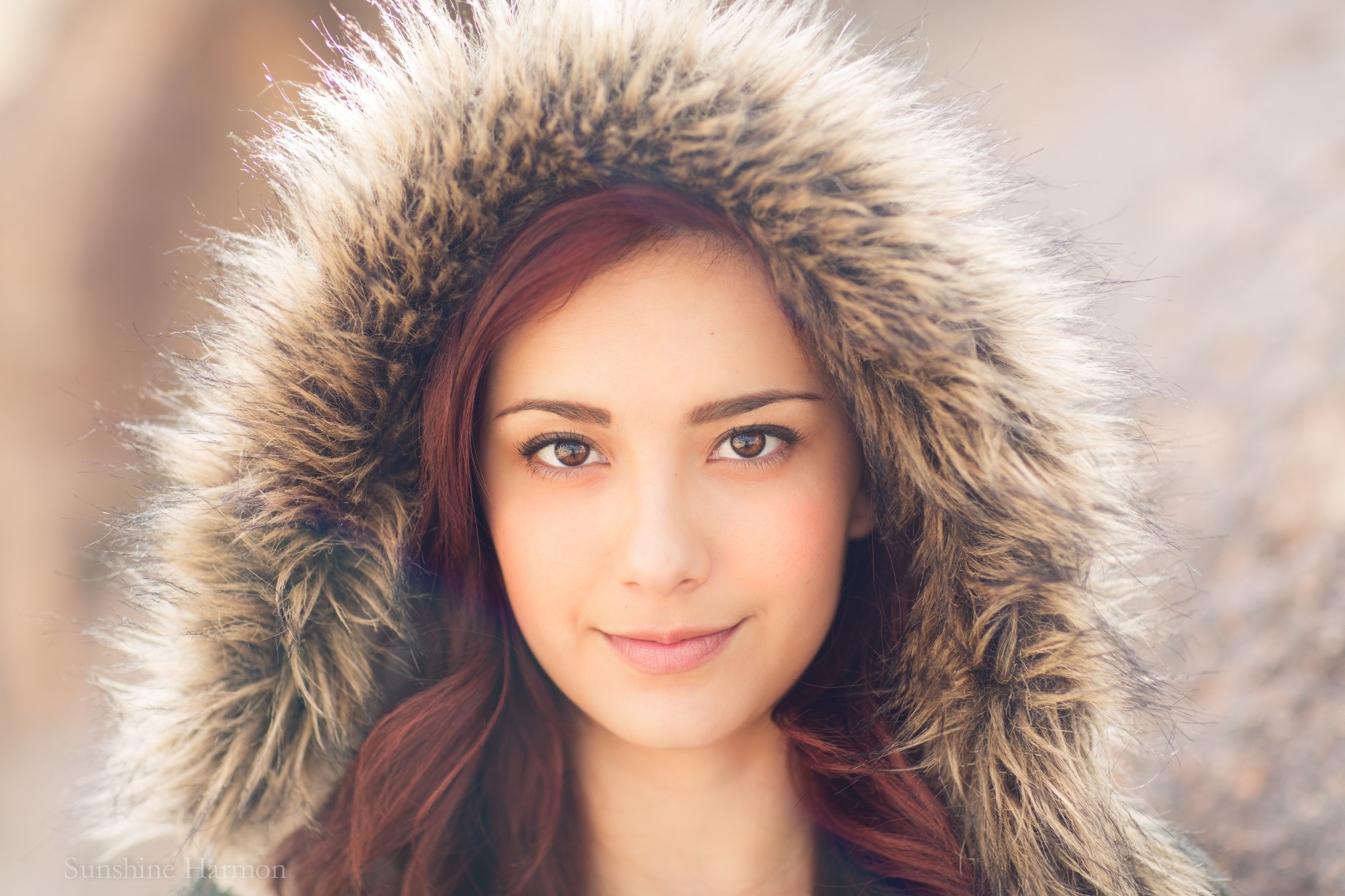 Woman with red hair wearing a fur-lined hood HD Wallpaper