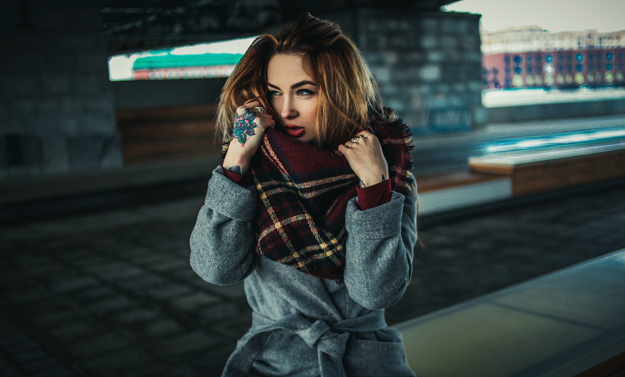 Woman with tattoo wearing grey coat and scarf HD Wallpaper