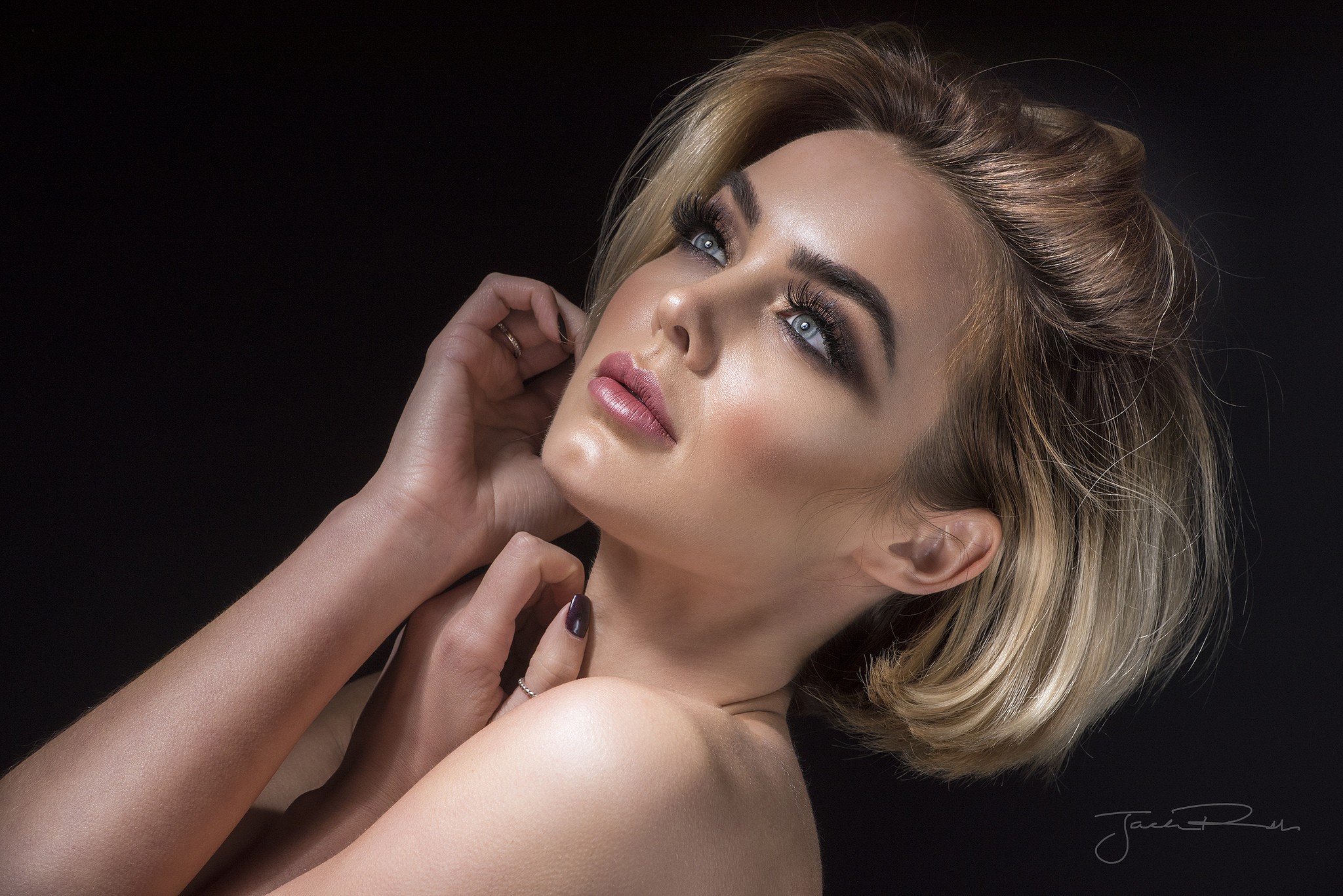 Rosie Robinson portrait by Jack Russell HD Wallpaper