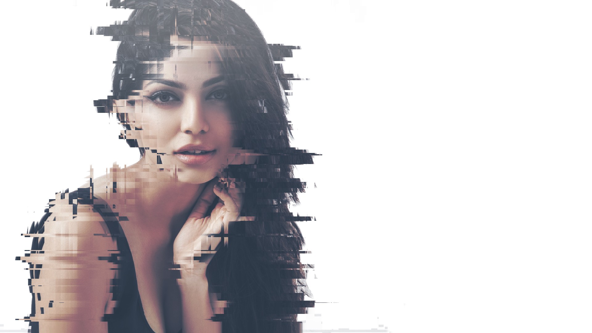 Woman with glitch art effect HD Wallpaper
