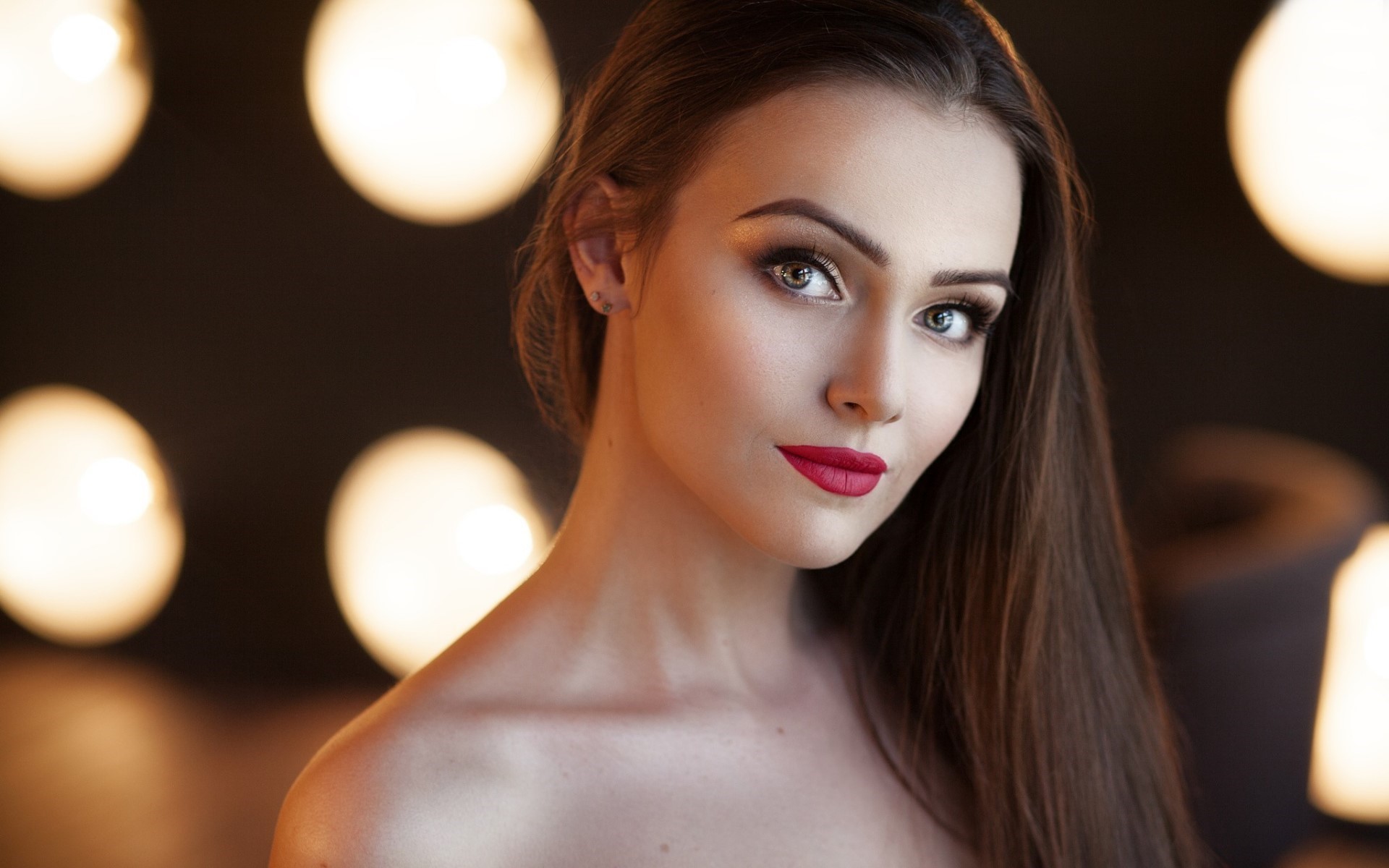 Woman with long hair and red lipstick HD Wallpaper