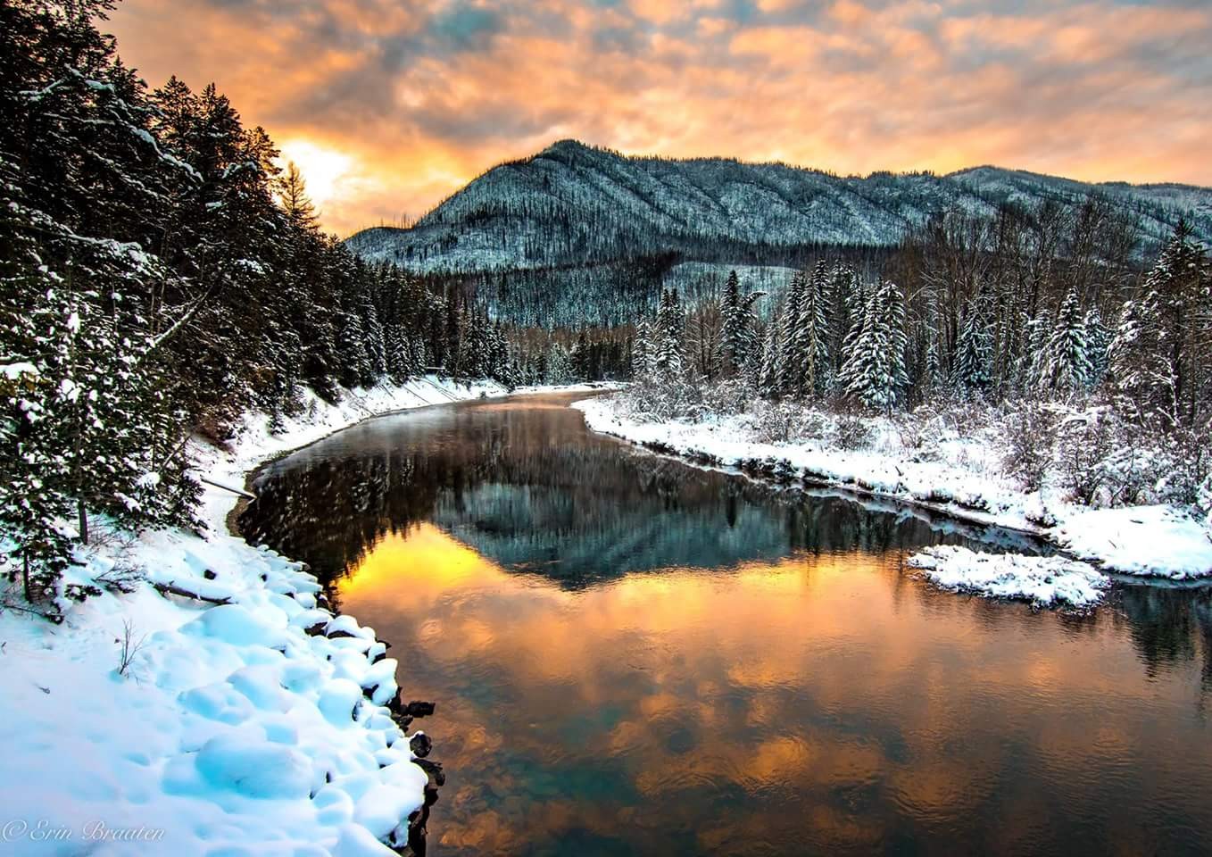 Snowy river and mountains at sunset HD Wallpaper