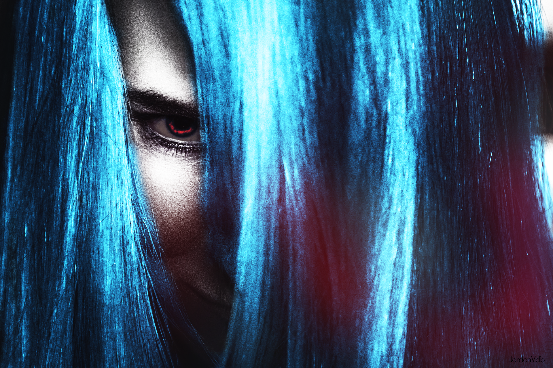 Woman with blue hair and red eye HD Wallpaper