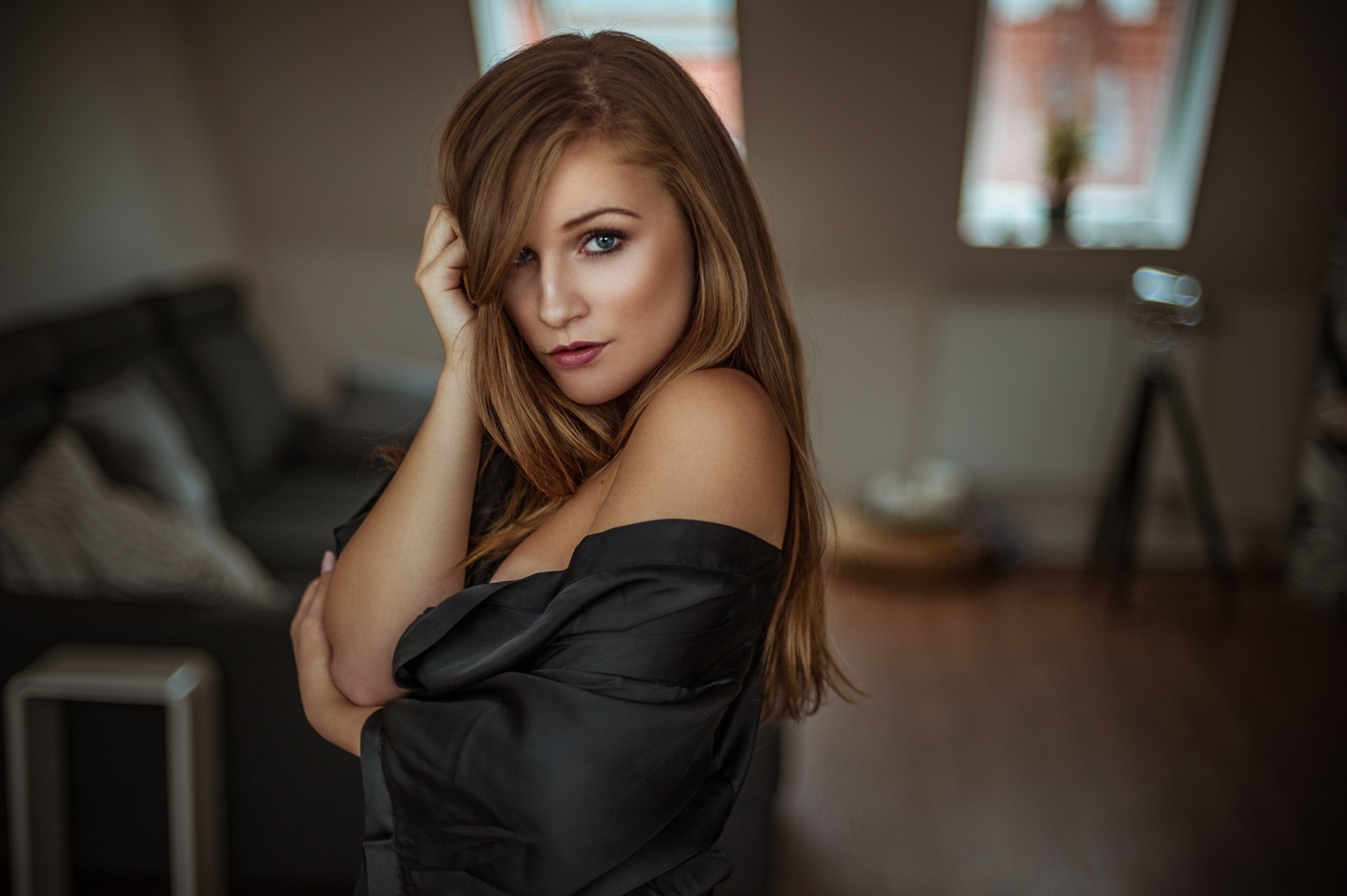 Woman with blonde hair in a black top HD Wallpaper