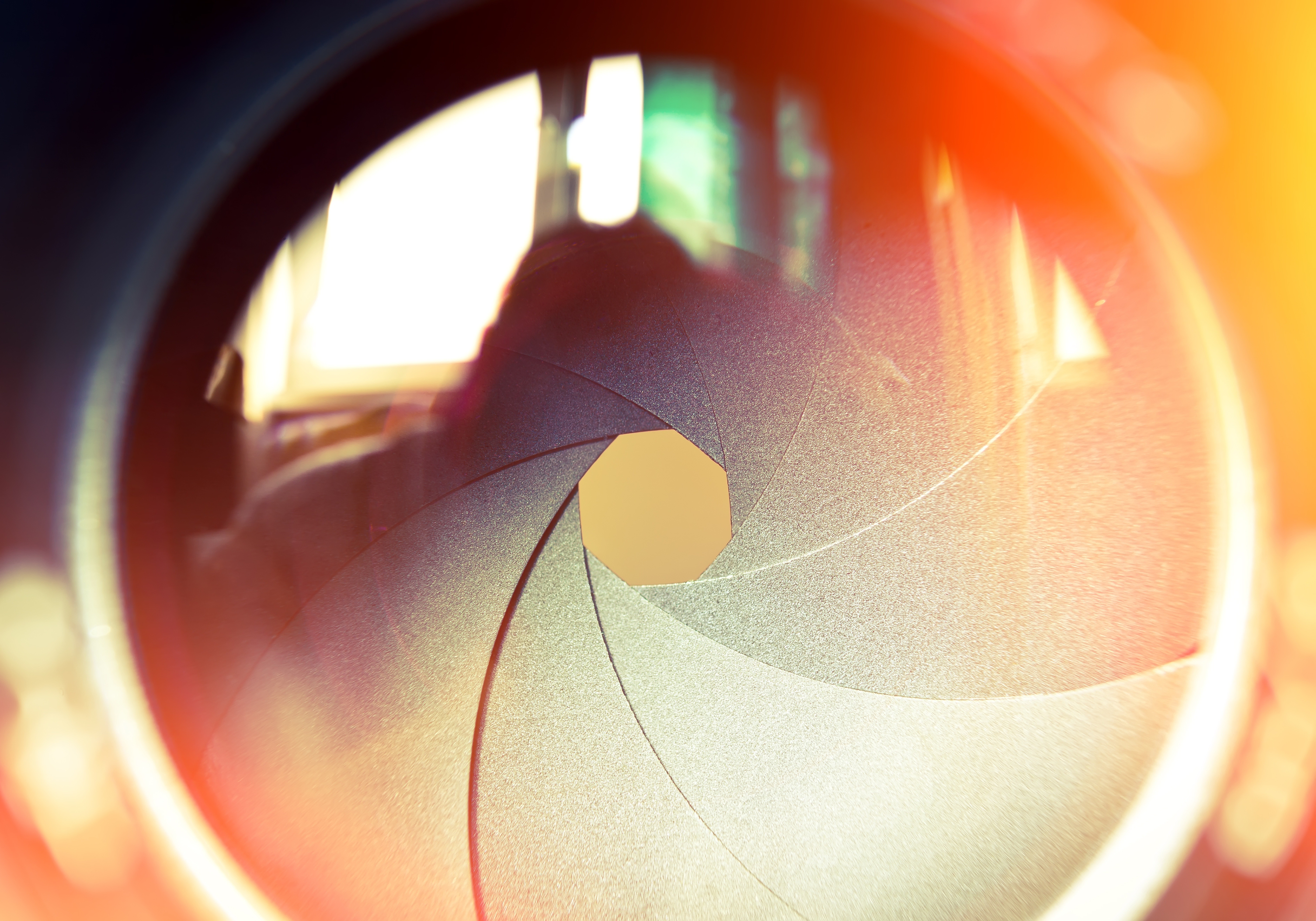 Close-up of camera aperture blades HD Wallpaper