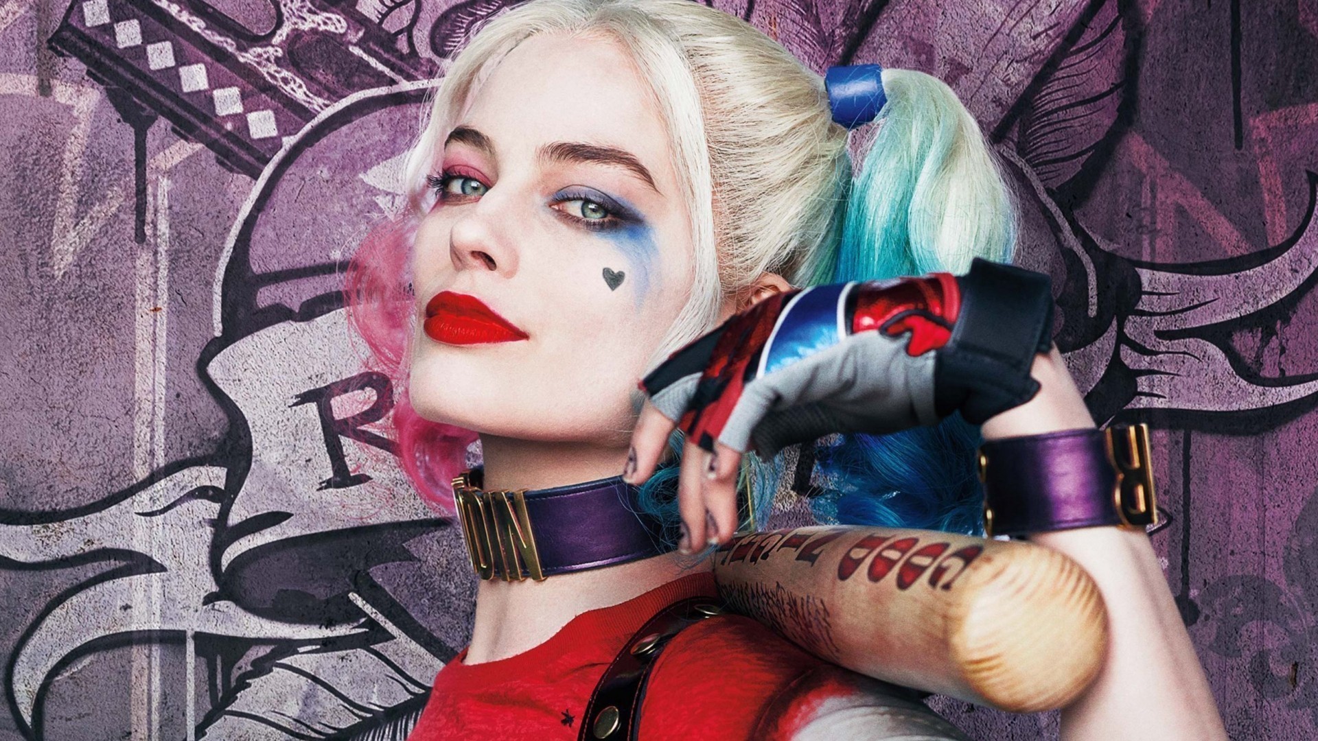 Harley Quinn holding a baseball bat HD Wallpaper