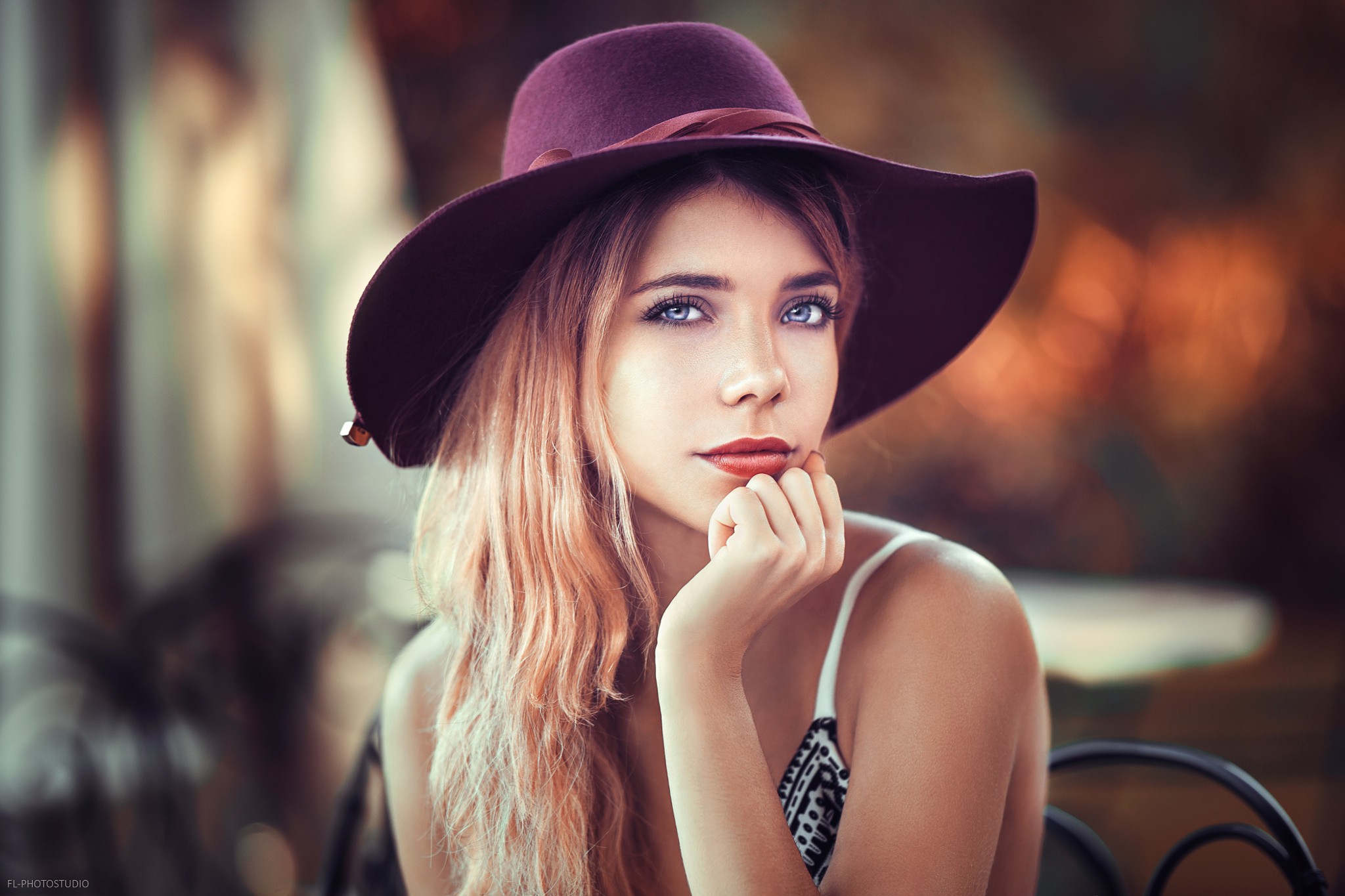 women, tanned, hat, blonde, face, long hair, portrait, women outdoors, looking at viewer, millinery, blue eyes, Lods Franck, depth of field HD Wallpaper
