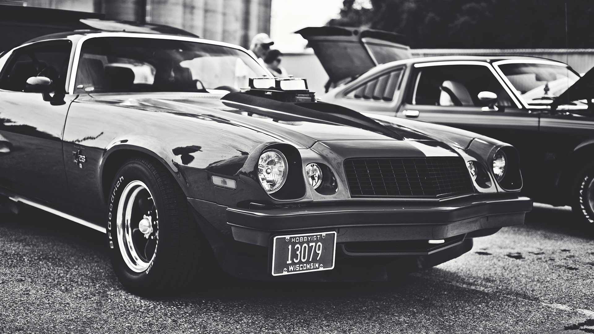 Monochrome Chevrolet Camaro Z28 with custom hood scoop HD Wallpaper