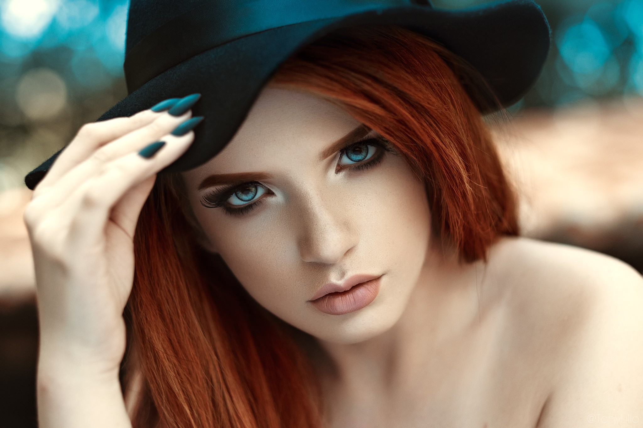 Woman with red hair and blue eyes wearing a black hat HD Wallpaper