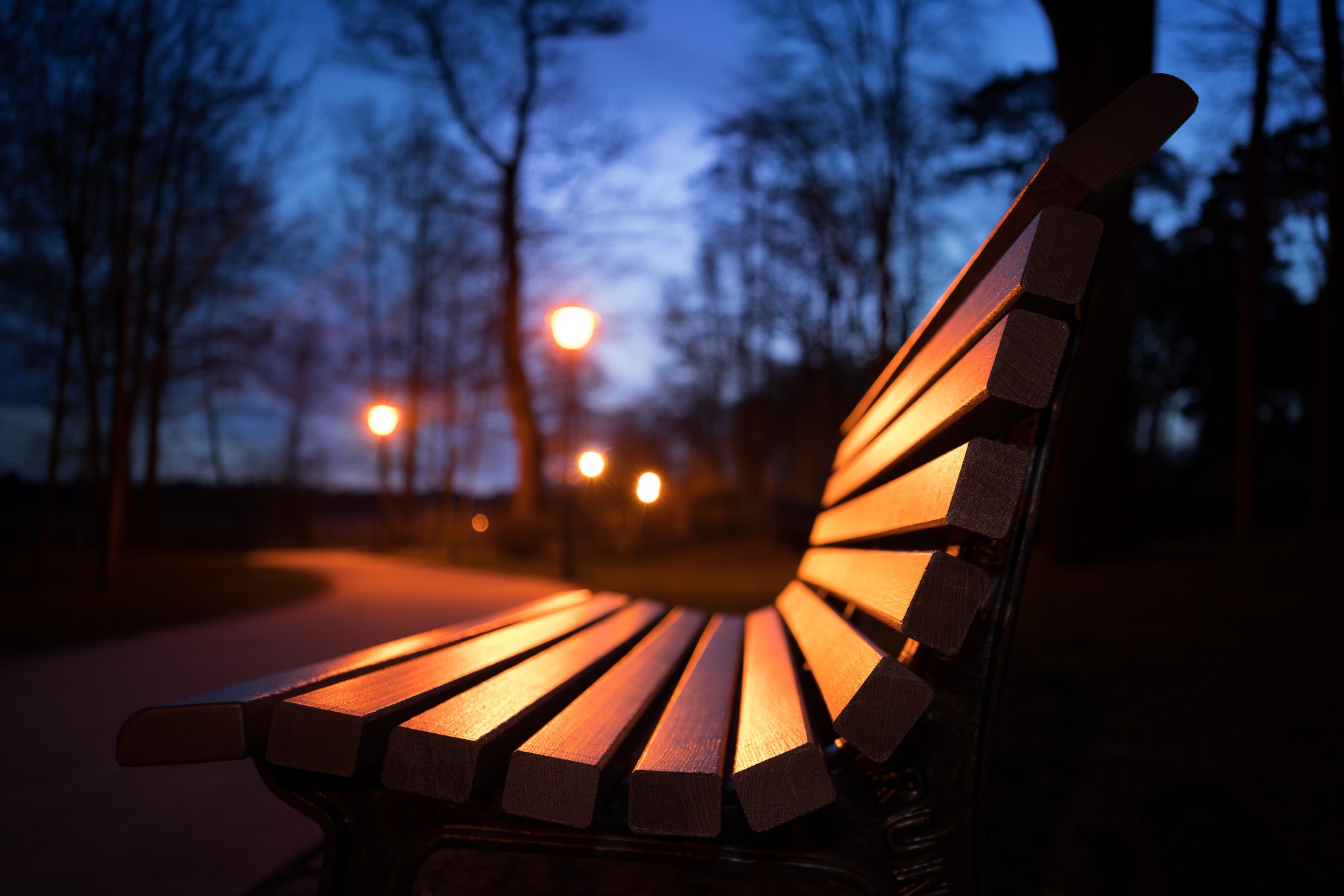Park bench at night with lanterns HD Wallpaper