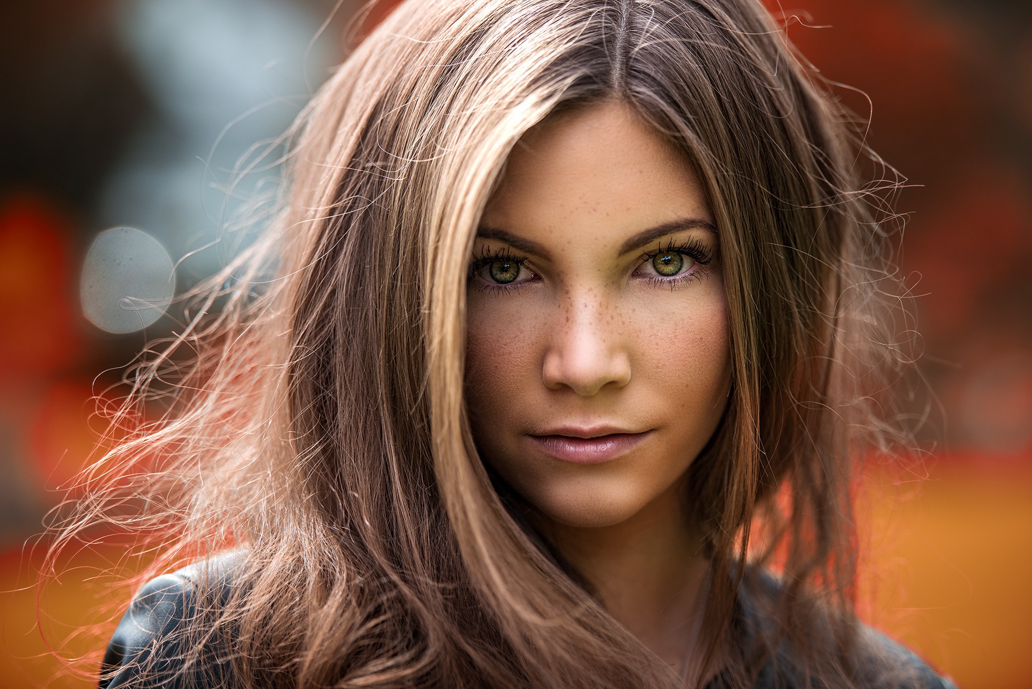 Portrait of Sophie Breidenstein with freckles and green eyes HD Wallpaper