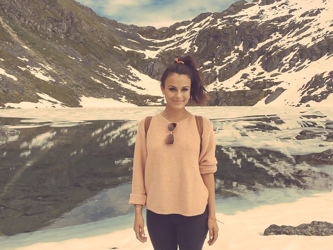 Nathalie Kelley in a snowy mountain landscape HD Wallpaper