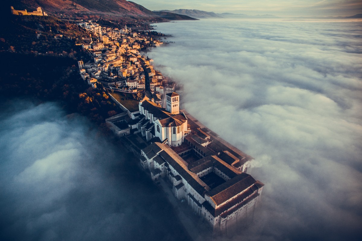Basilica of Saint Francis of Assisi above the clouds HD Wallpaper