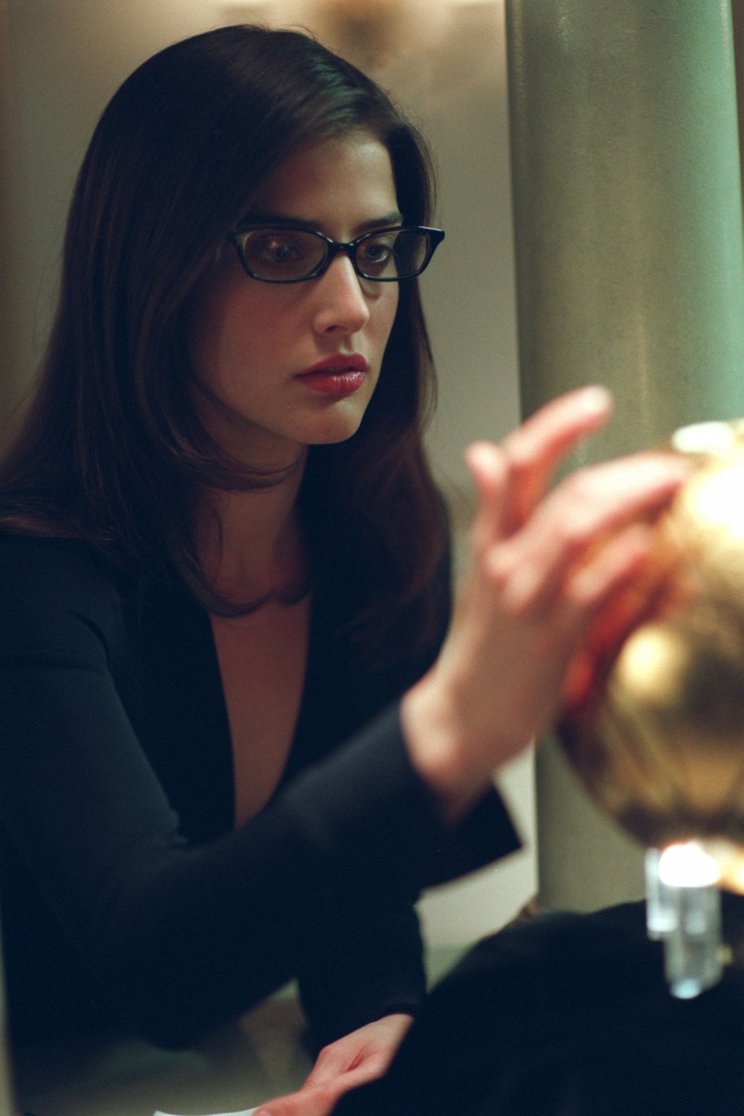 Cobie Smulders wearing glasses HD Wallpaper