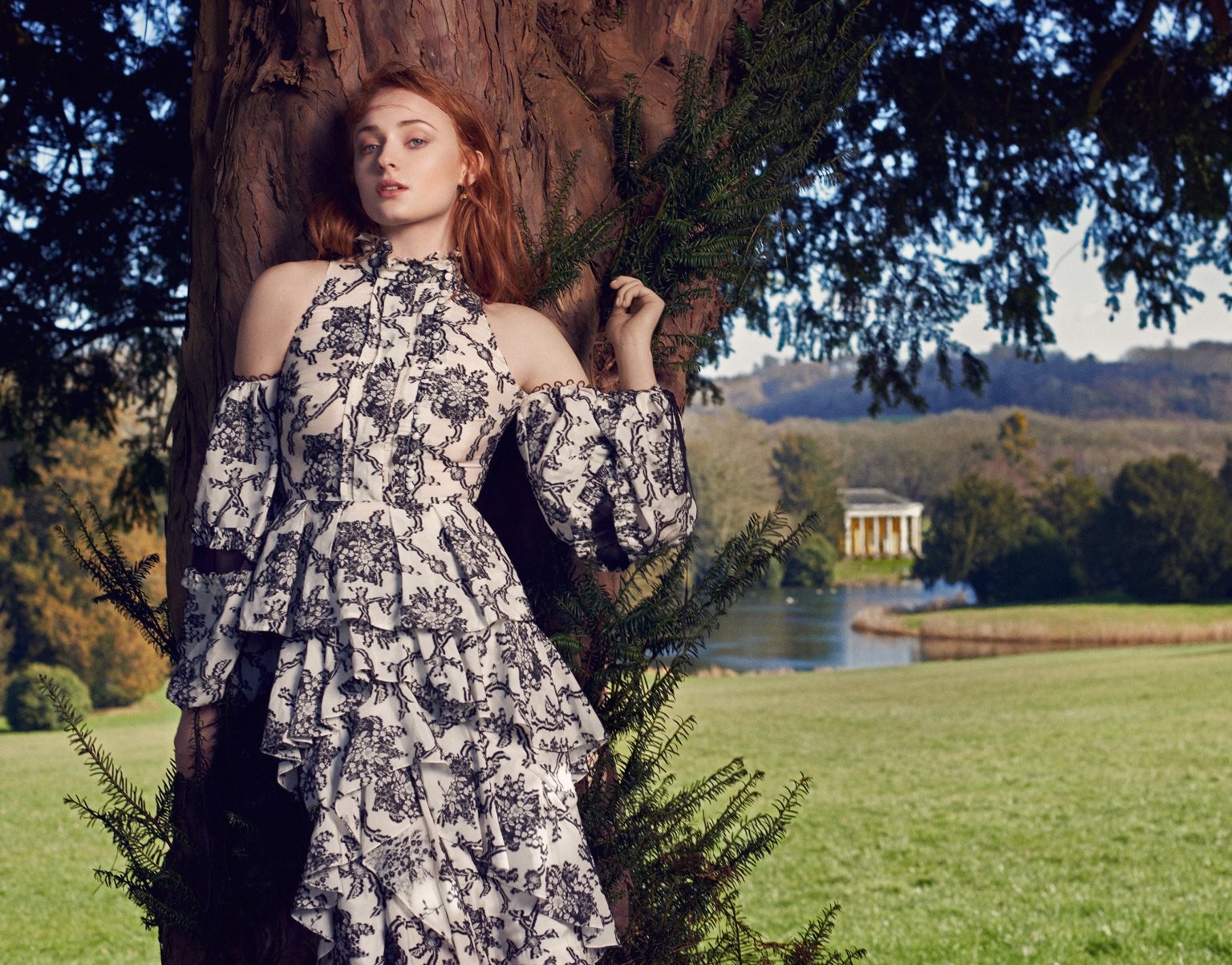 Sophie Turner Posing by a Tree in a Park HD Wallpaper