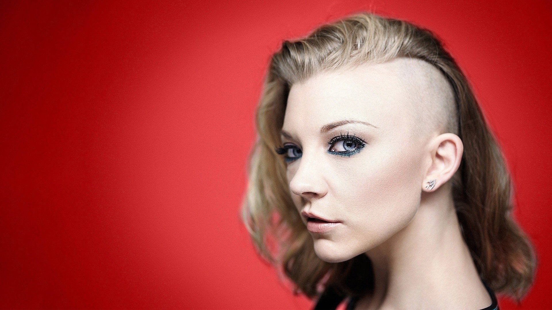 Natalie Dormer with shaved side hairstyle HD Wallpaper