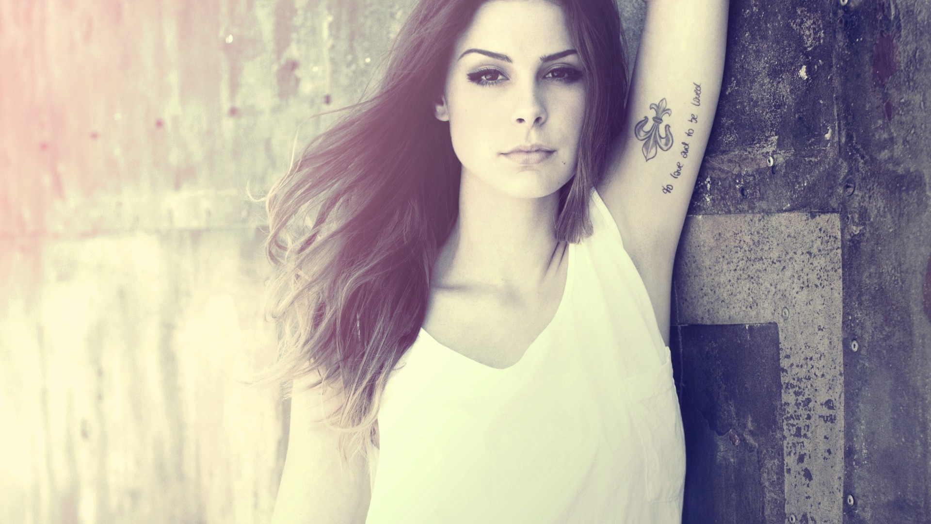 Lena Meyer-Landrut with a tattoo on her arm HD Wallpaper