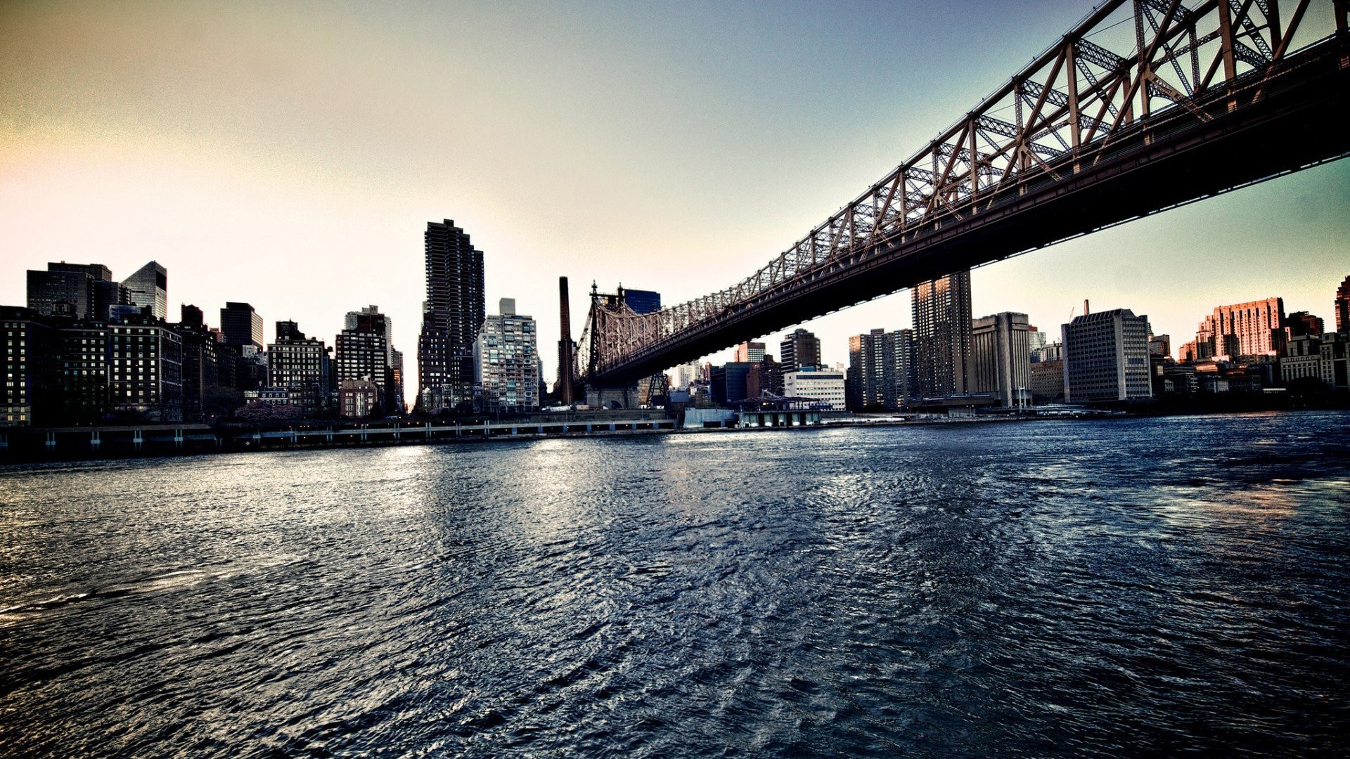 Queensboro Bridge over East River in New York City HD Wallpaper