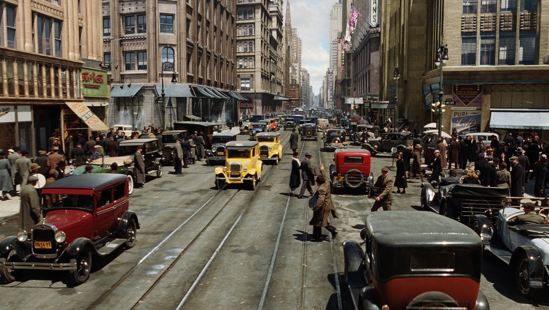 Vintage New York City street scene with classic cars HD Wallpaper