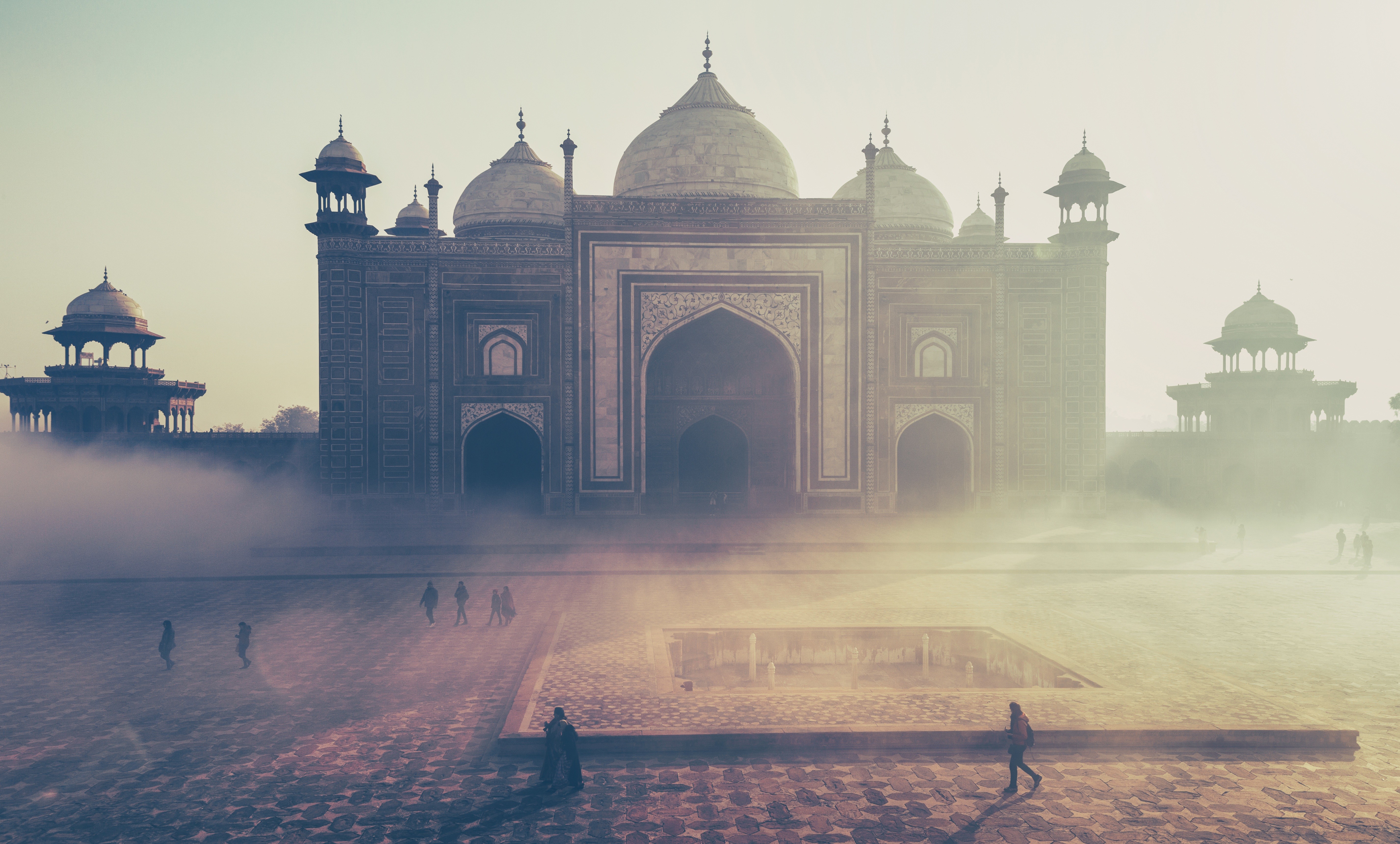 Taj Mahal in fog with people walking HD Wallpaper