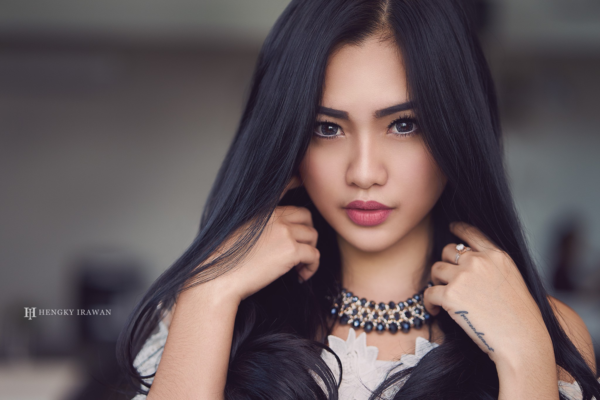 Asian woman with black hair and tattoo HD Wallpaper