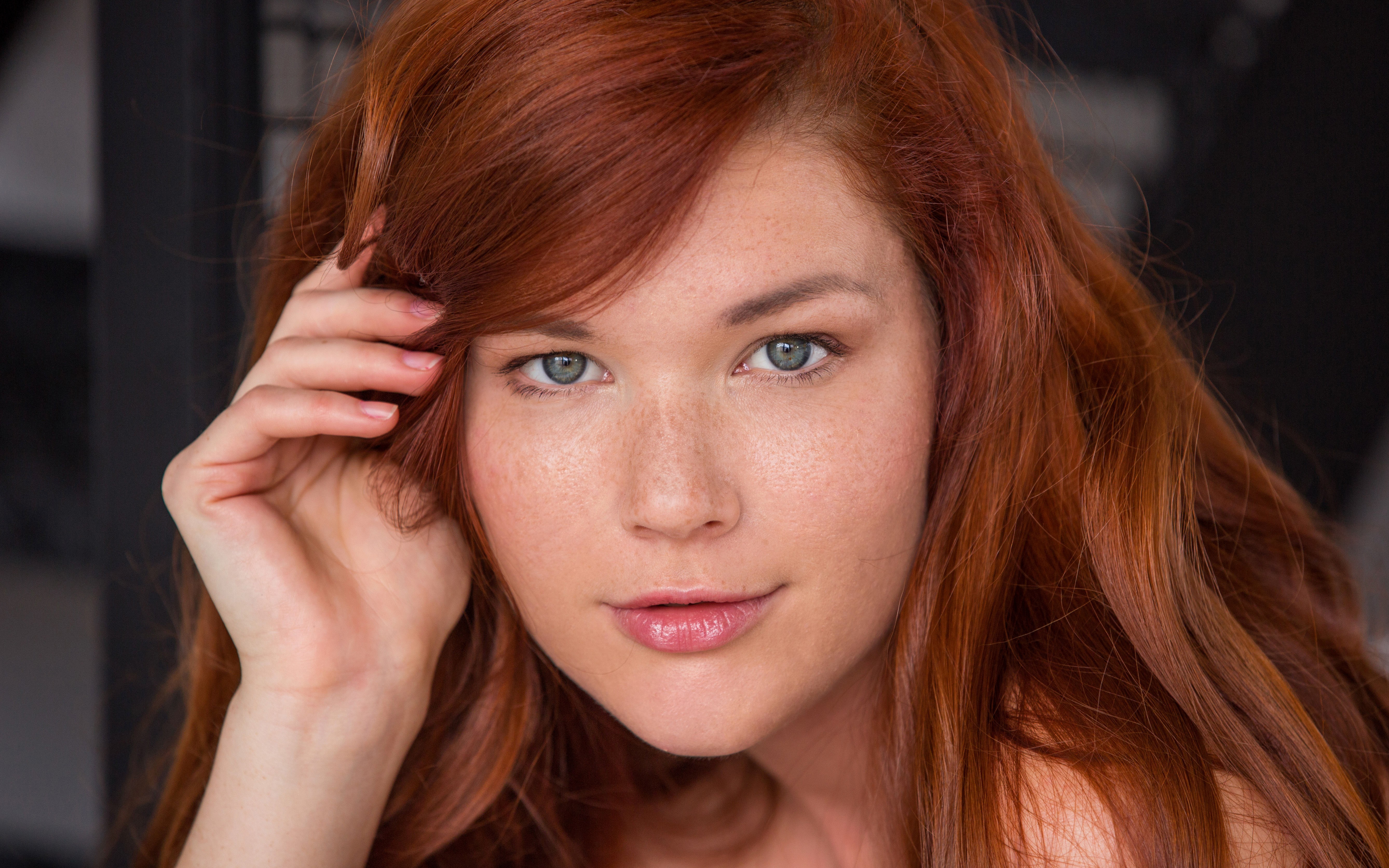 Mia Sollis with red hair and hazel eyes HD Wallpaper