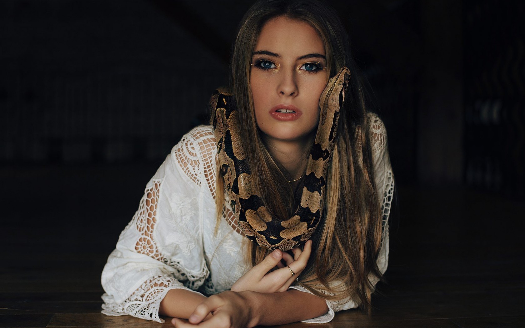 Camille Rochette with a snake around her neck HD Wallpaper