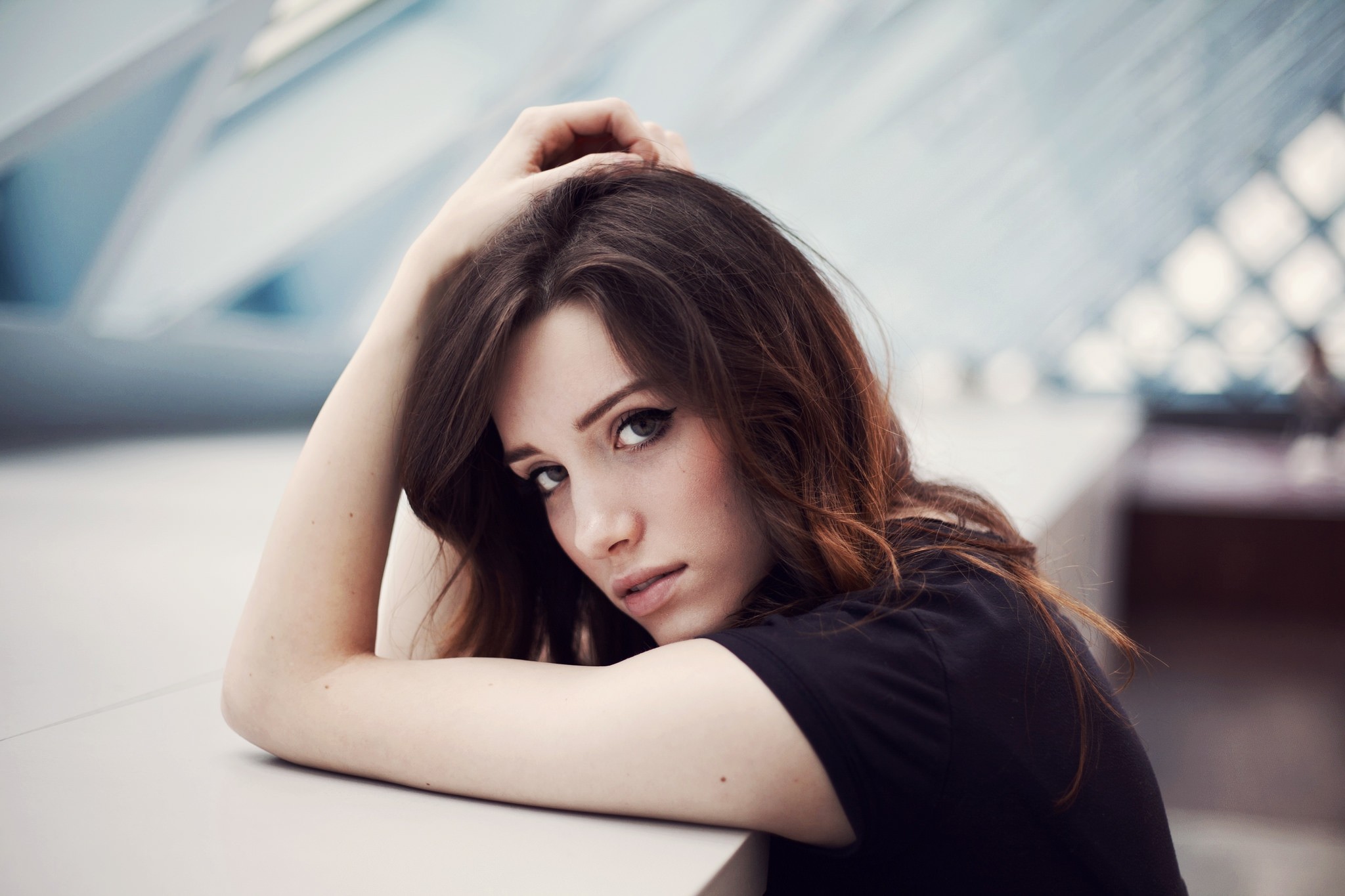 Woman with auburn hair looking at viewer HD Wallpaper