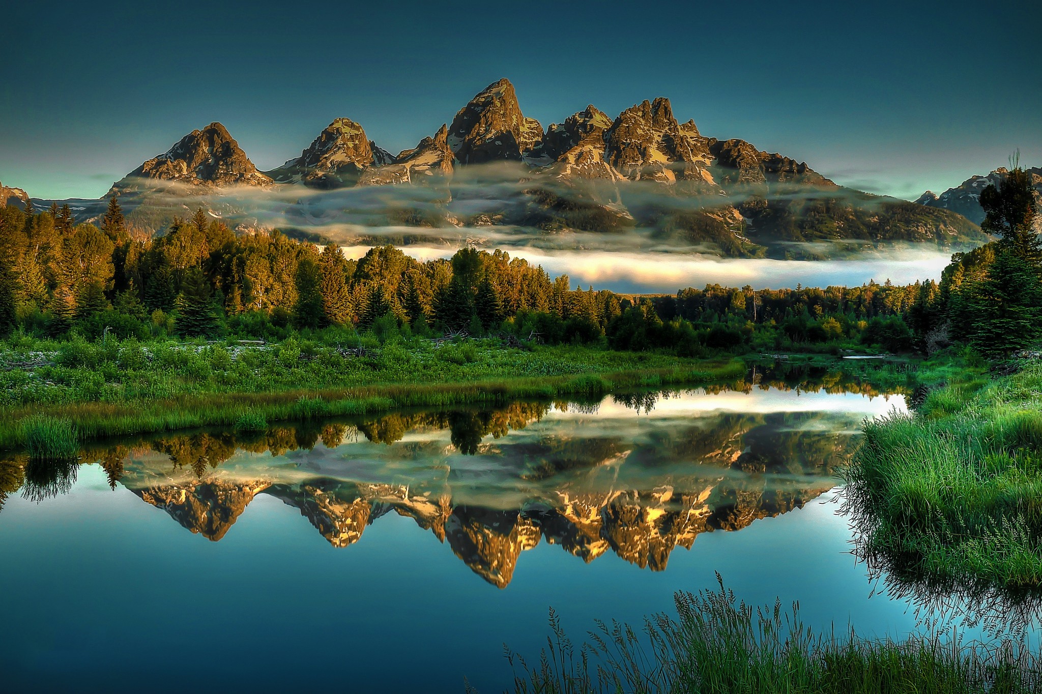 Grand Teton National Park Mountains Reflected in Water HD Wallpaper