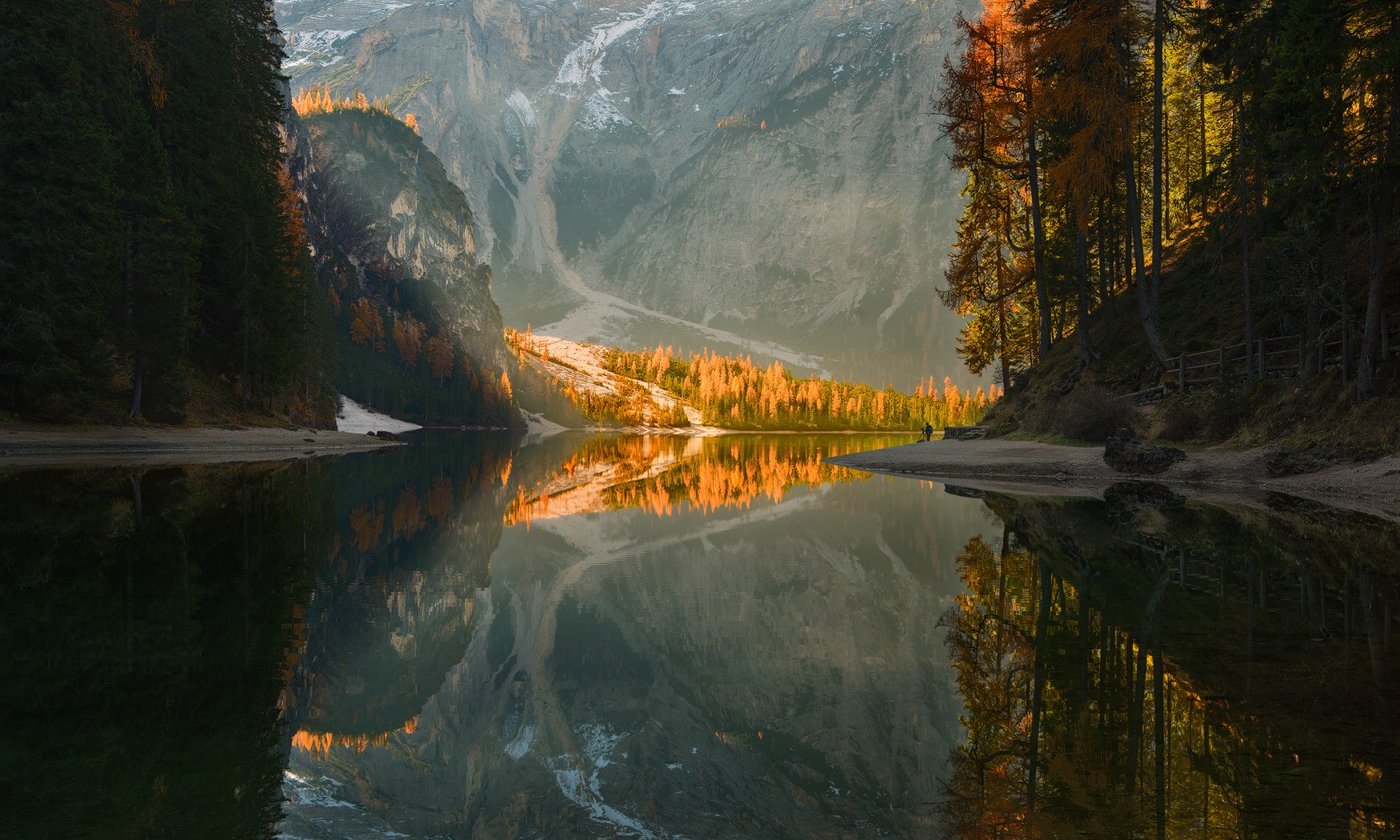 Lake reflection of mountains and fall trees HD Wallpaper